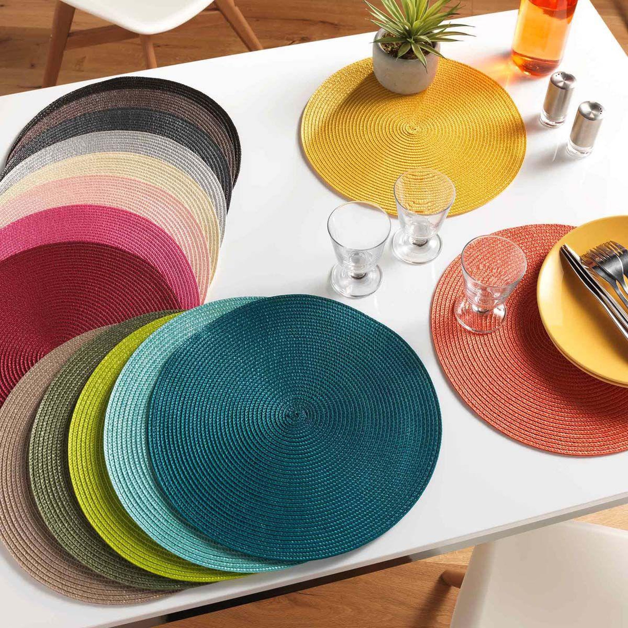 Voir la diapositive 2 : Douceur d'Intérieur Set de table uni  zebulon  35cm gris