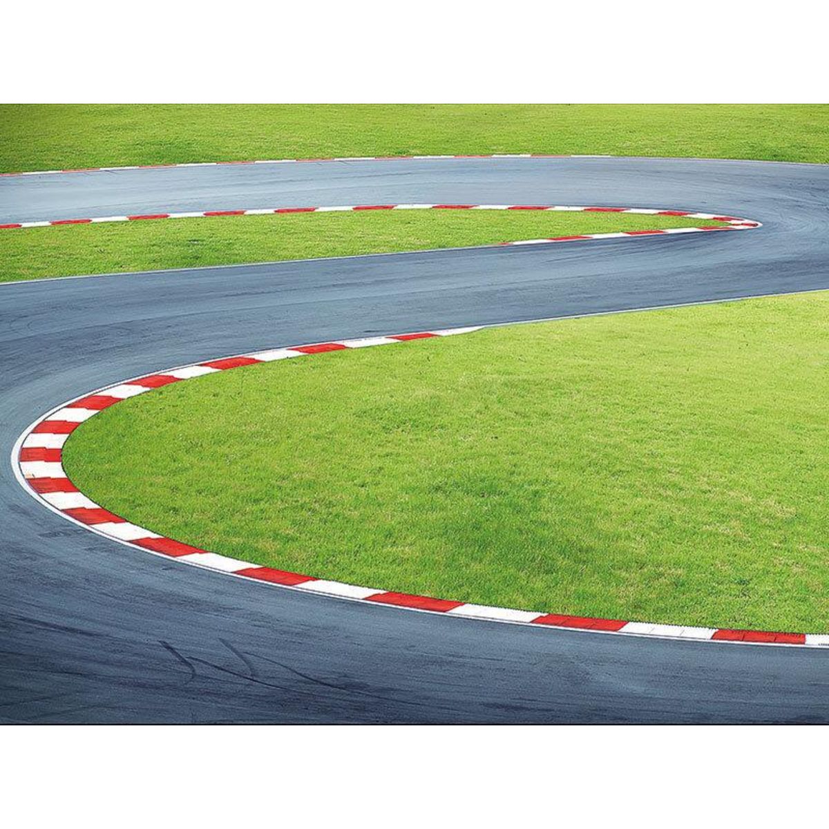 Smartbox Séance de simulateur F1 de 30 min près de Caen - Coffret Cadeau Sport & Aventure