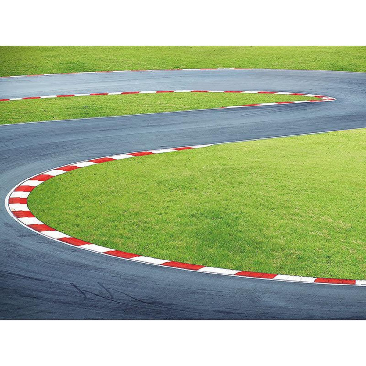 Smartbox Séance de simulateur F1 de 30 min près de Caen - Coffret Cadeau Sport & Aventure