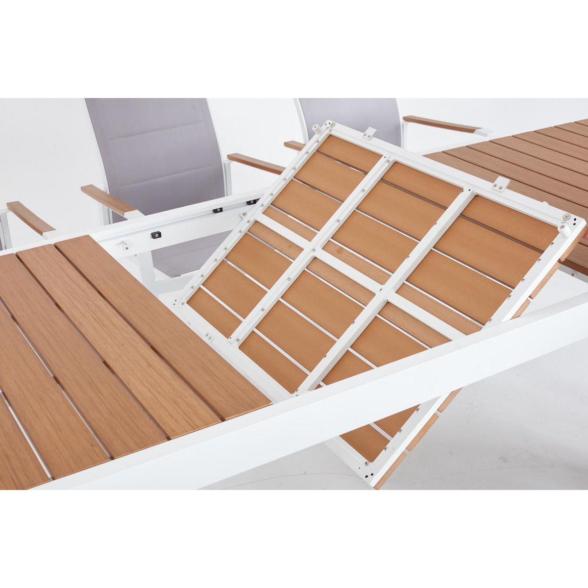 CONCEPT USINE Salon de jardin 8 places aluminium blanc et bois TIJUANA