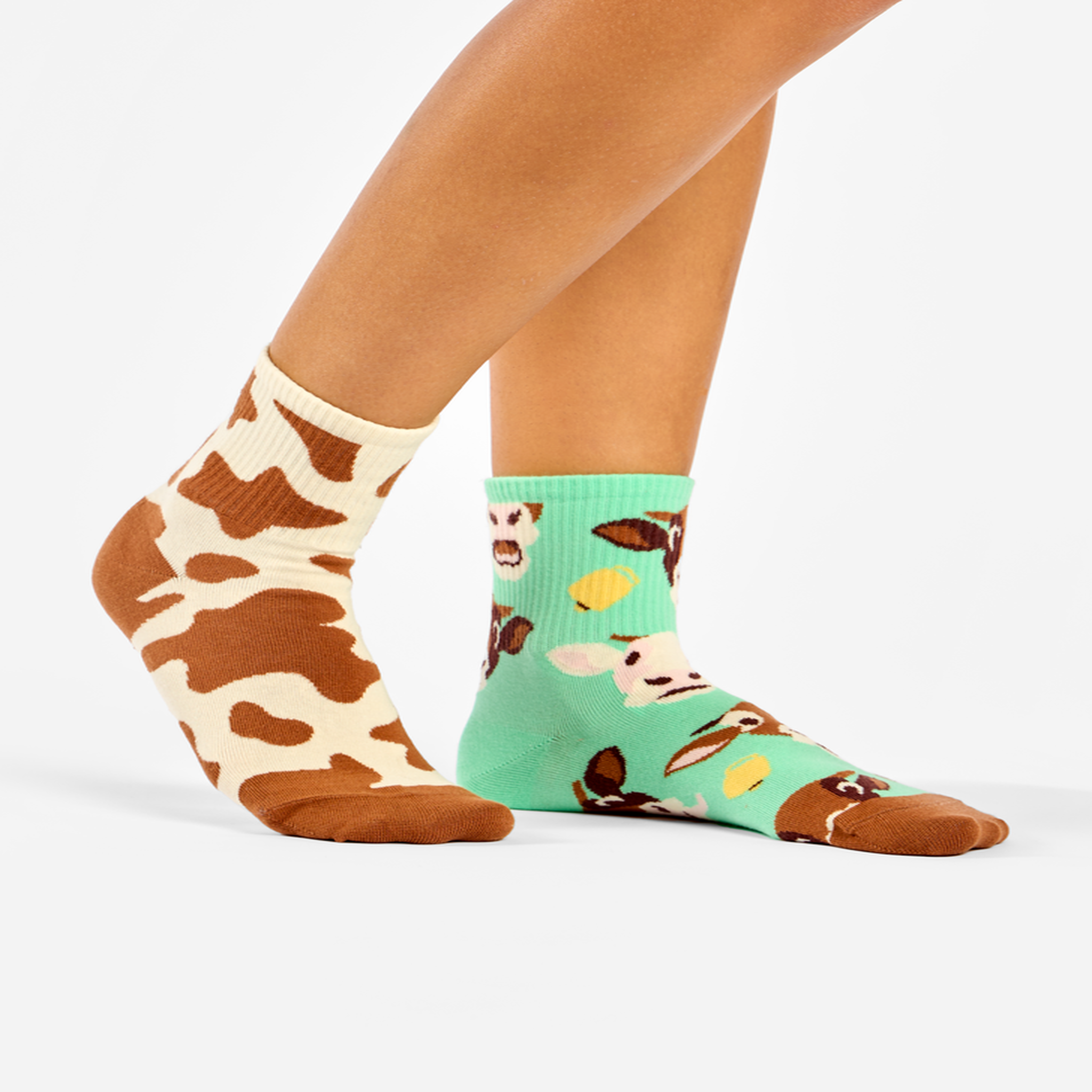 Voir la diapositive 2 : DEDOLES Chaussettes courtes vaches & cloches