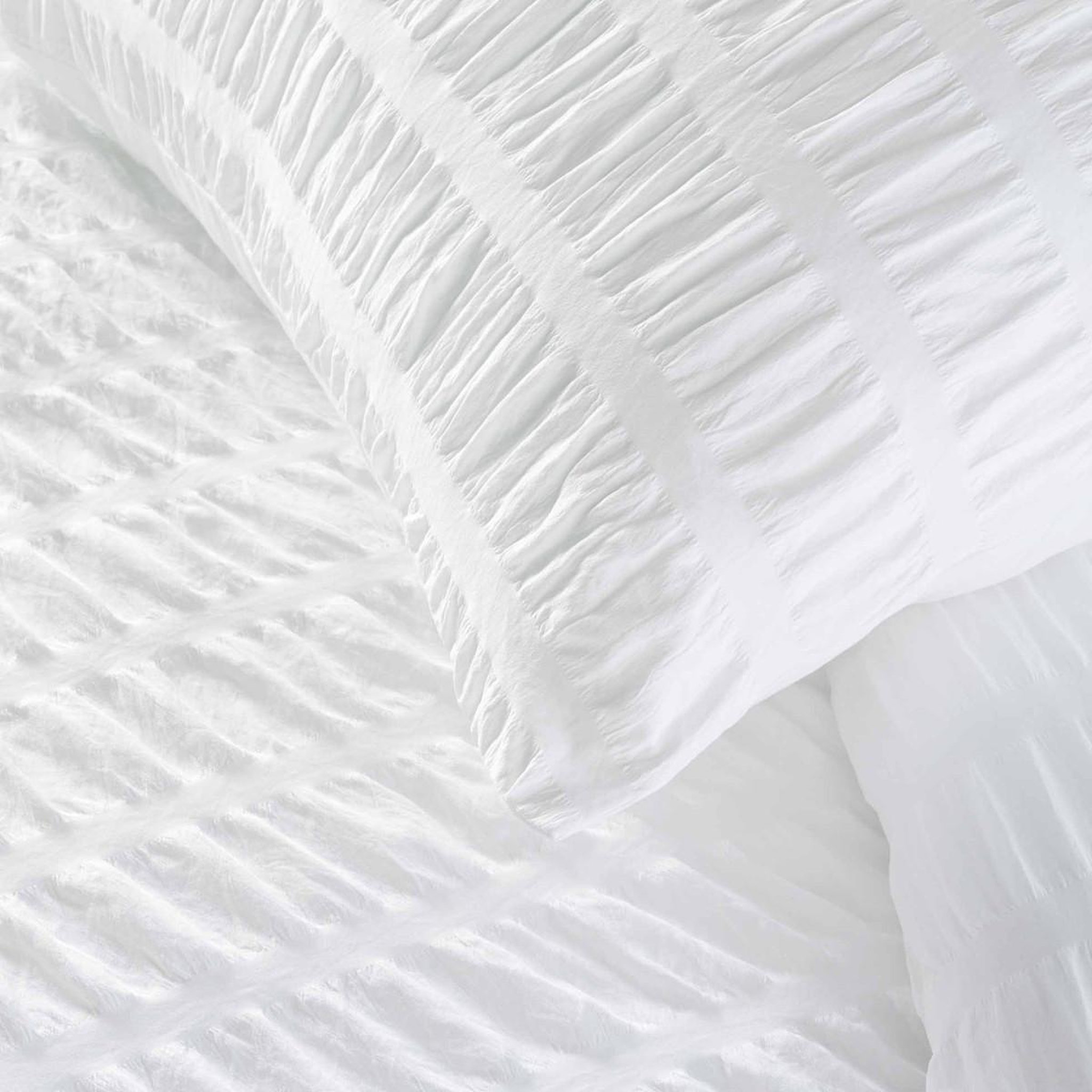 Voir la diapositive 4 : Douceur d'Intérieur Parure de lit 3 pièces  plissia  240x220cm blanc