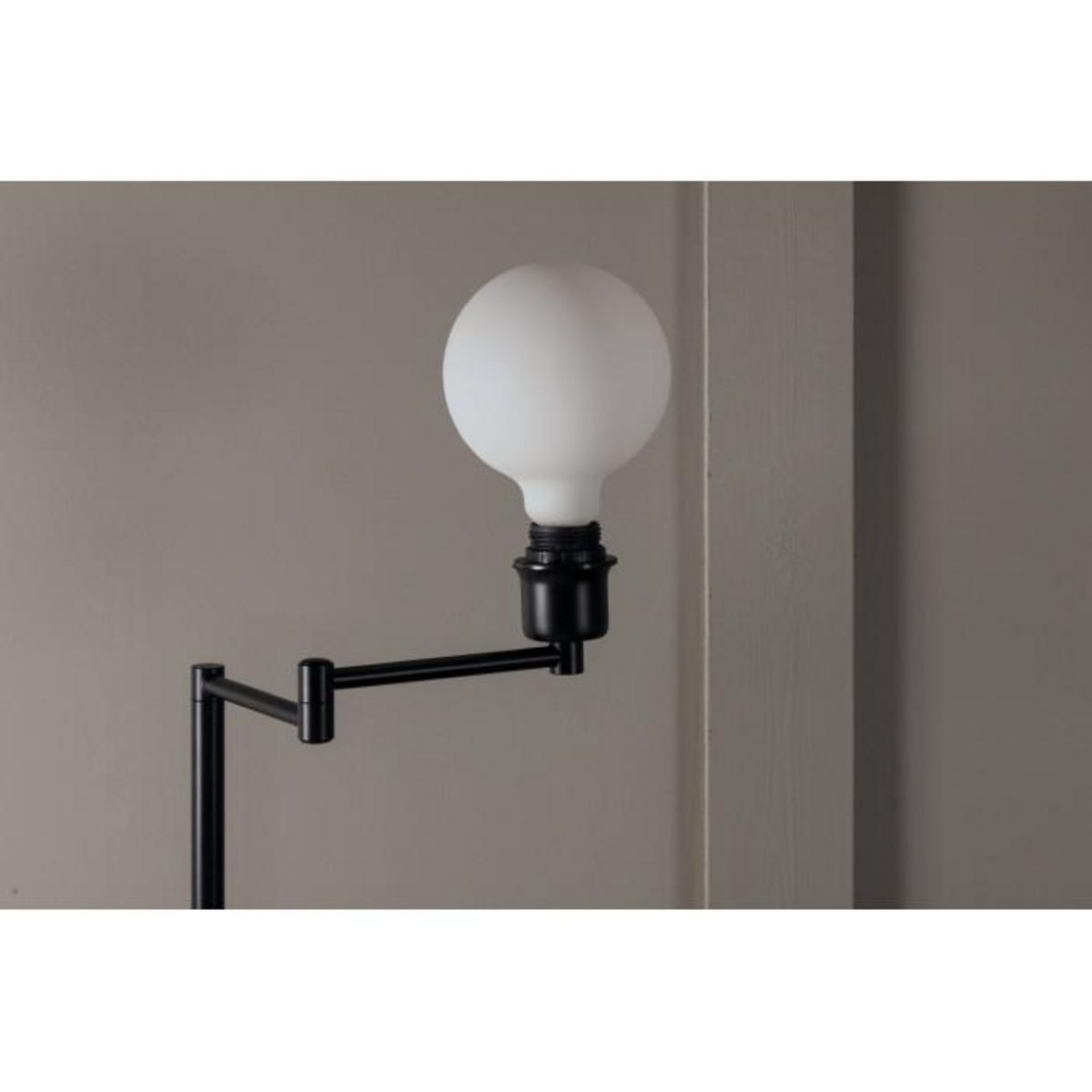 Paris Prix Lampadaire Design  Virro  126cm Noir