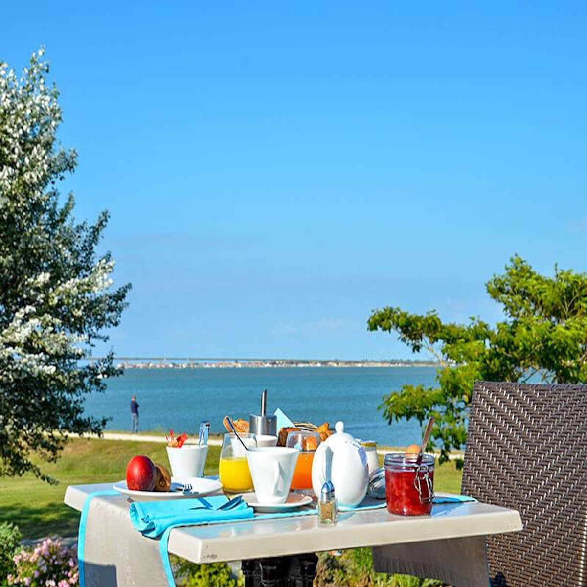 Smartbox Noël cocooning : 2 jours de bien-être et d'évasion - Coffret Cadeau Multi-thèmes