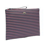 Lacoste Pochette  Mixte Lacoste Large Concept. Coloris disponibles : Bleu