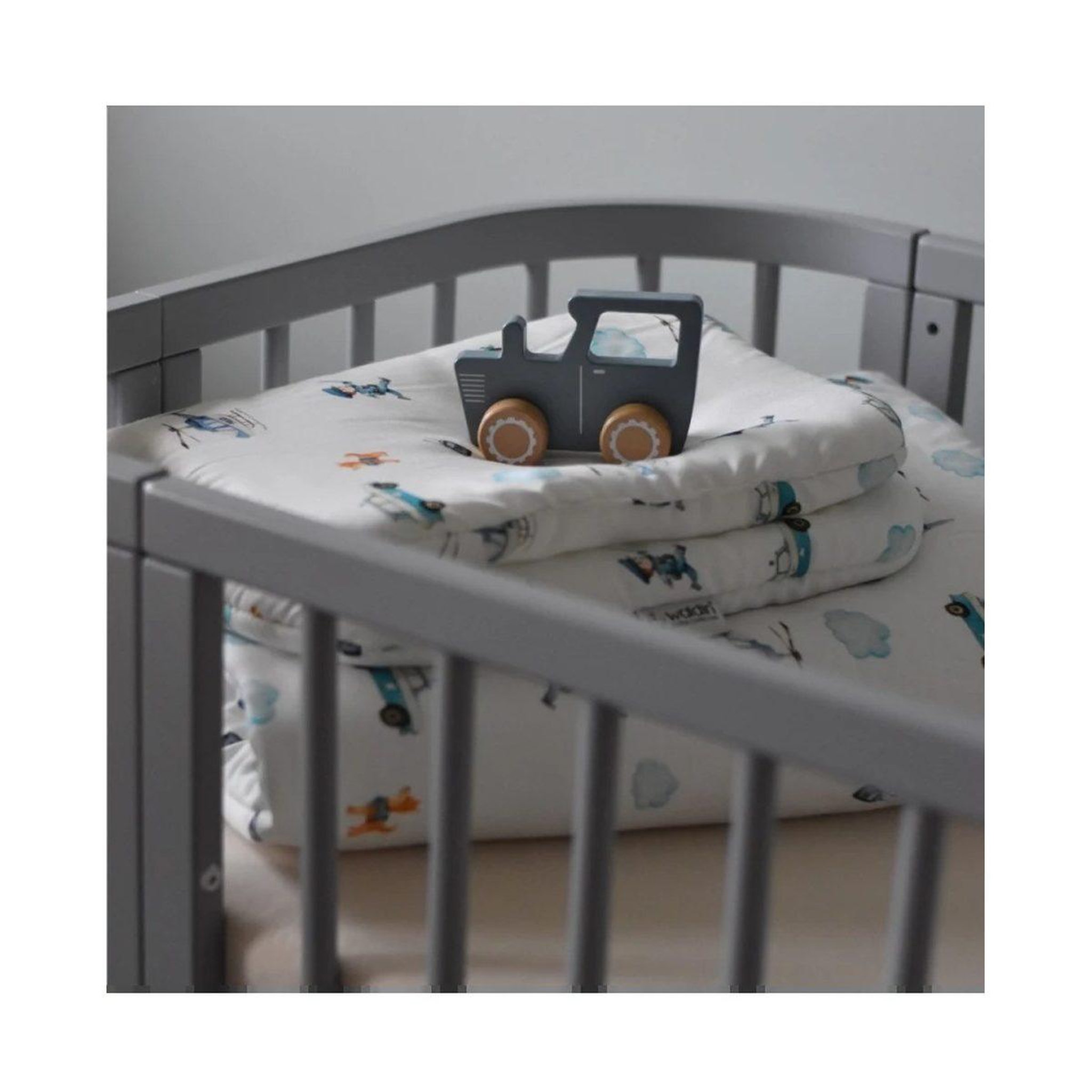 Voir la diapositive 3 : WALDIN Couette bébé 100 × 75 cm - motif policier, blanc