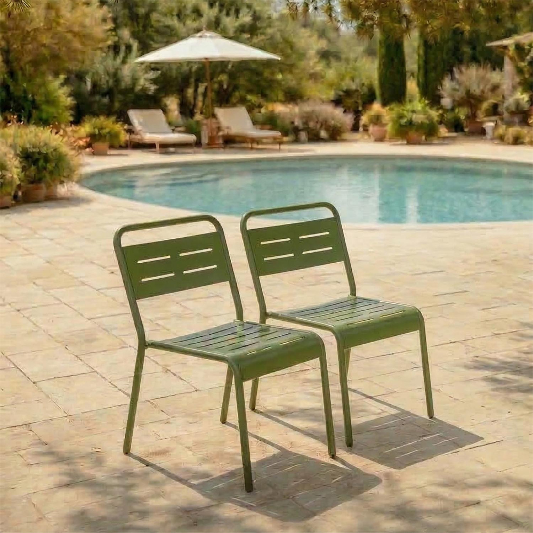 Voir la diapositive 4 : CONCEPT USINE Lot de 2 chaises de jardin empilables vertes BERGAME