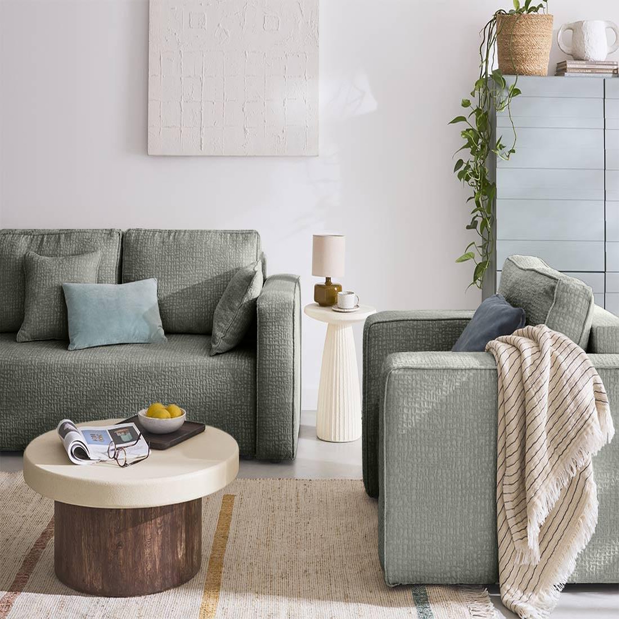 Voir la diapositive 2 : BEST MOBILIER Topaze - canapé droit 2 places - en tissu velours relief