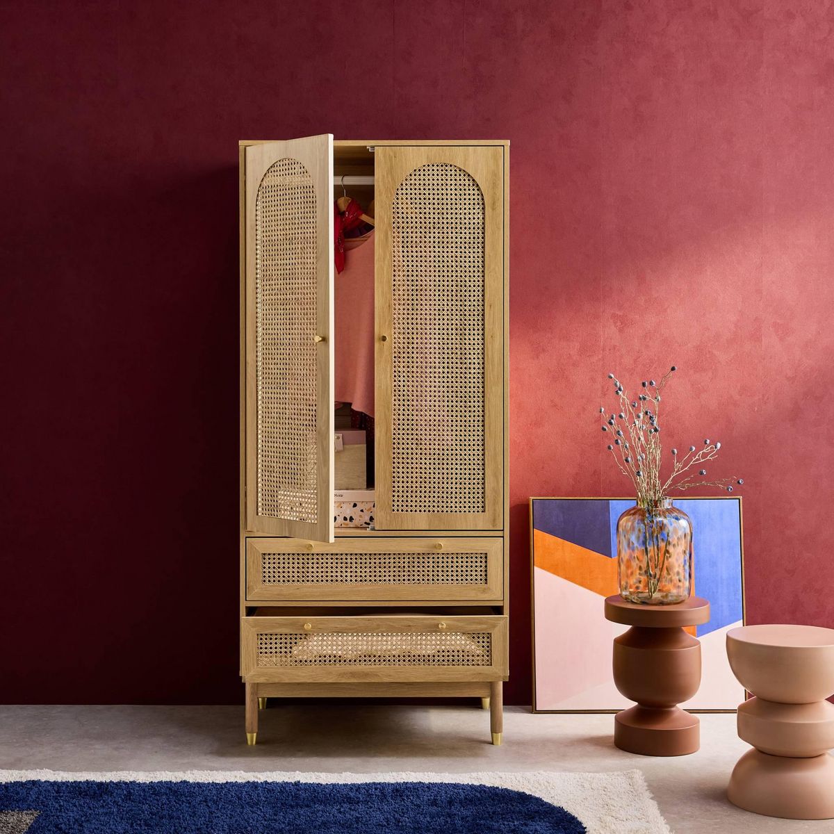 SWEEEK Dressing penderie JUDITH 2 portes 2 tiroirs cannage. poignées et pieds finition dorée. 80 x 50 x 180 cm