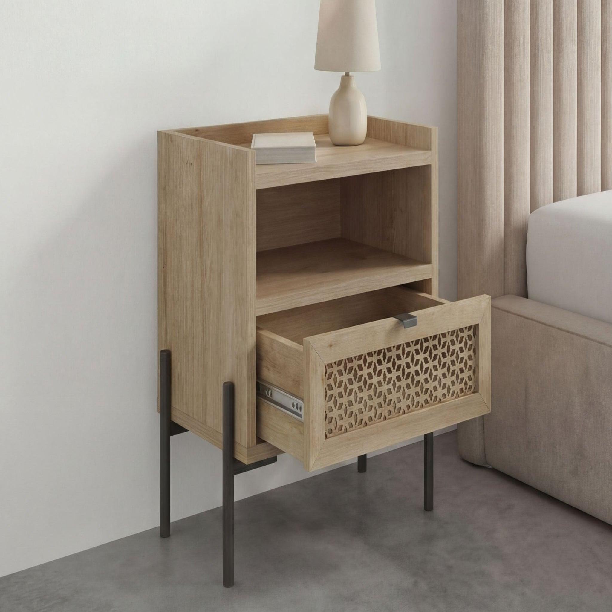 Voir la diapositive 4 : CASANOVA PARIS STERA - Table de chevet 49cm en mélamine - Chêne clair