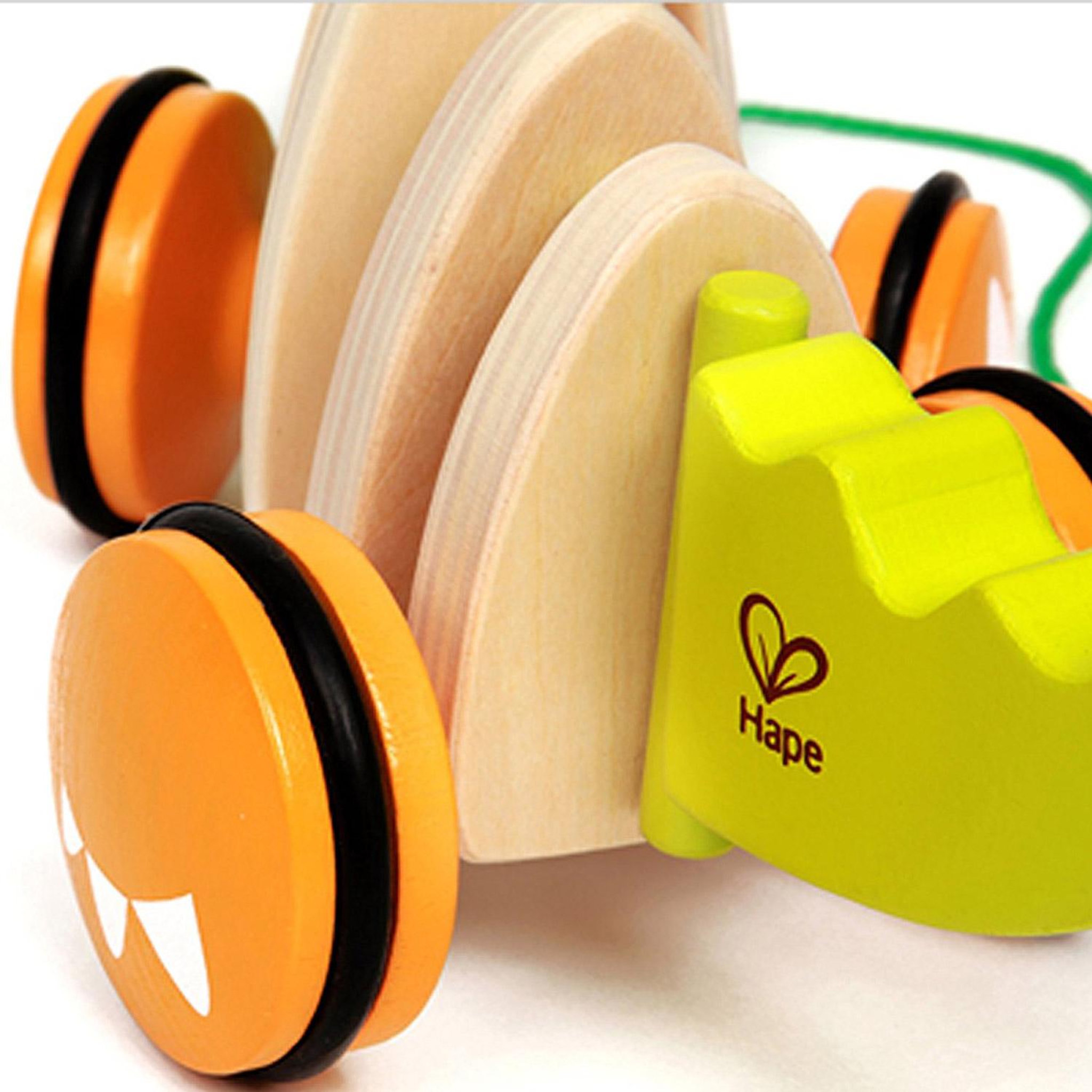Voir la diapositive 3 : Hape Crocodile à tirer en bois