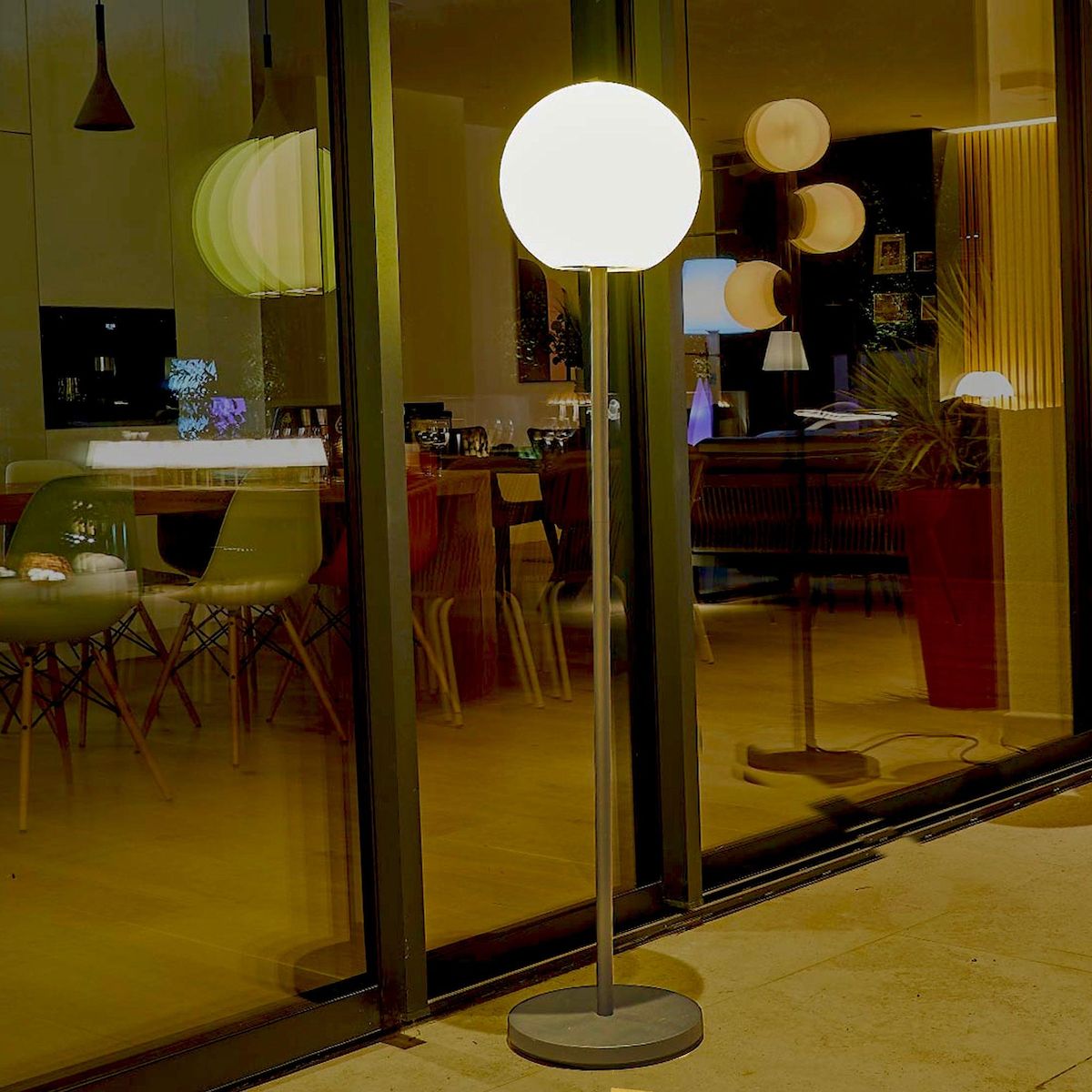 Lumisky Lampadaire extérieur sans fil LUNY Blanc Polyéthylène H150CM