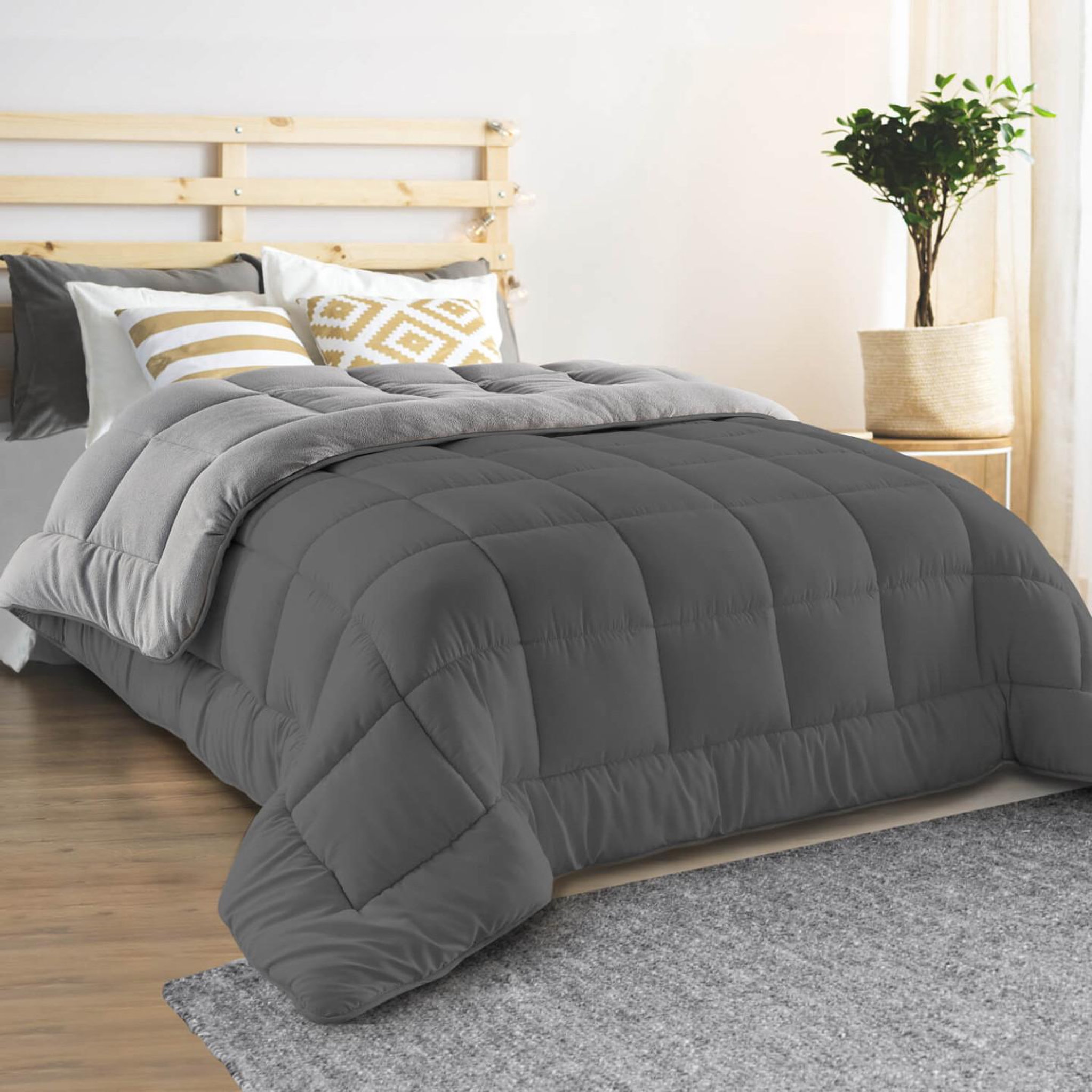 Voir la diapositive 2 : ID MARKET Couette 200x200 cm zoe polaire biface gris et gris 400 gr