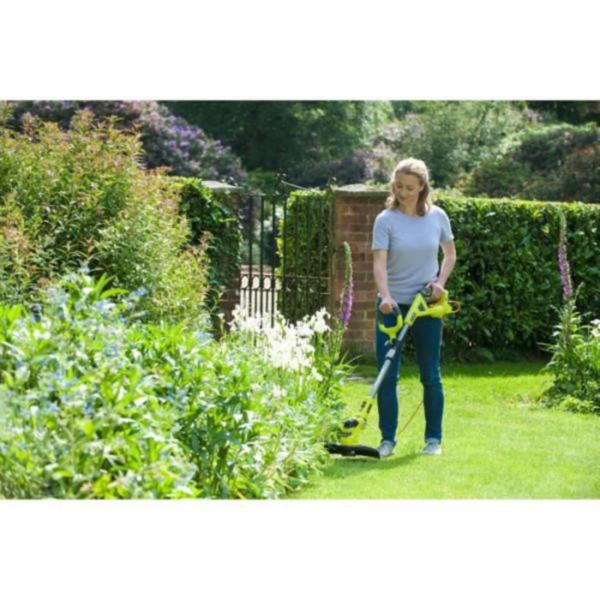 Ryobi RYOBI - Coupe-bordures / dresse-bordures 18V ONE+ HYBRIDE - Ø coupe 25-30 cm - 1 batterie 18V 2,5 Ah et 1 chargeur - RLT1831H25