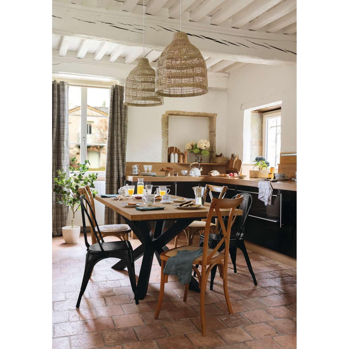 ATMOSPHERA Eucalyptus artificiel avec pot plastique - H. 127 cm - Vert