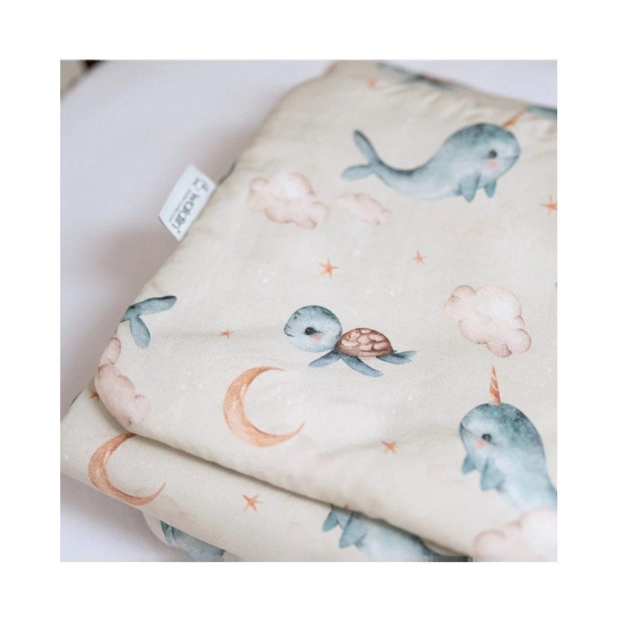 Voir la diapositive 3 : WALDIN Couette bébé 75 × 75 cm - motif baleine, vert olive
