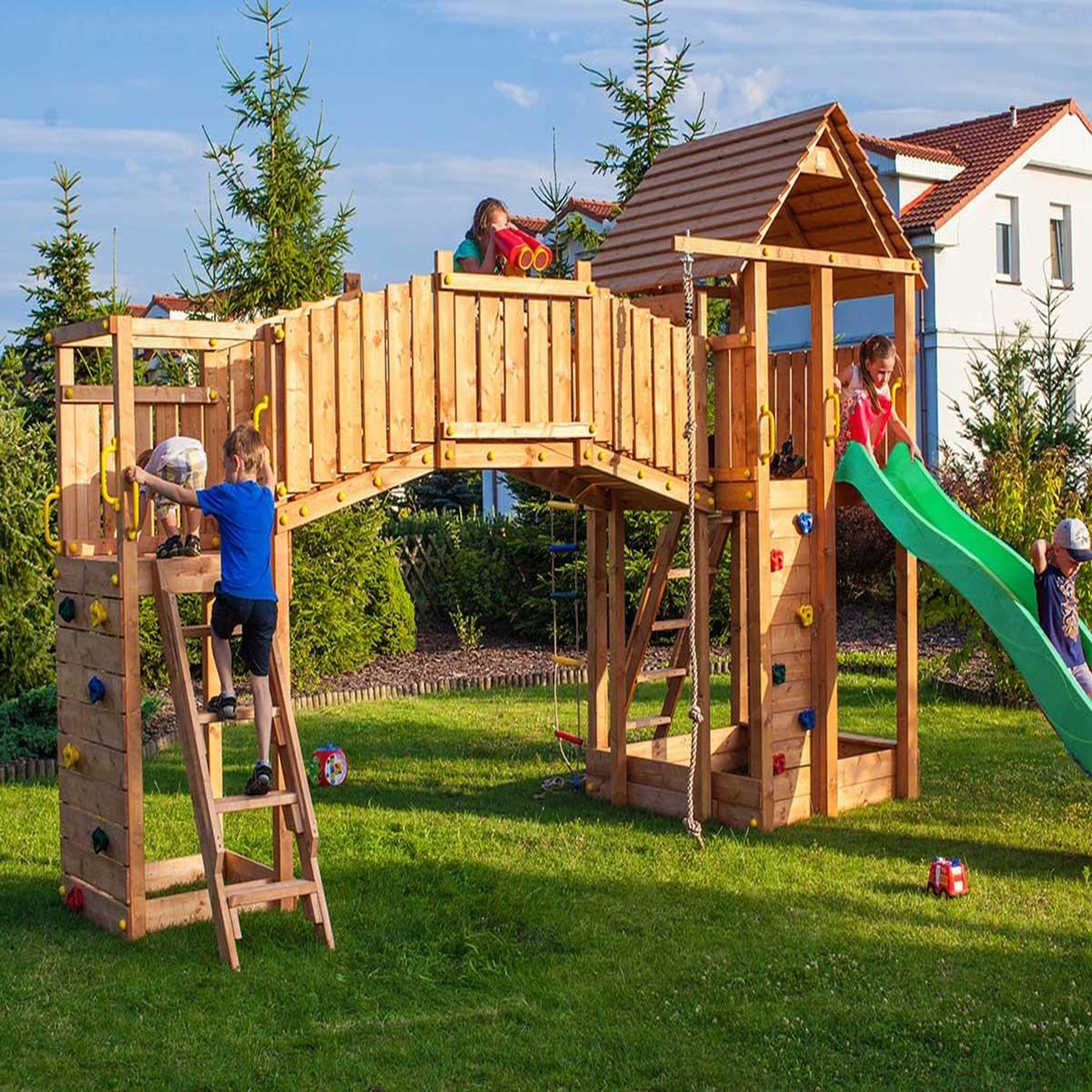 Voir la diapositive 2 : Fungoo Aire de jeux Rainbow Fortress Tip - Toboggan Rouge - Fungoo
