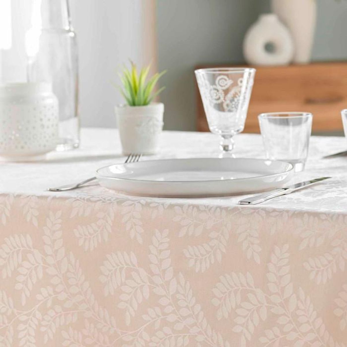 Paris Prix Nappe Jacquard Imprimé  Doriane  140x240cm Naturel