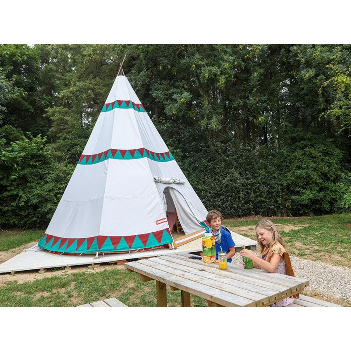 Smartbox Séjour insolite en famille : 3 jours en tipi ou en tente perchée près d'Abbeville - Coffret Cadeau Séjour