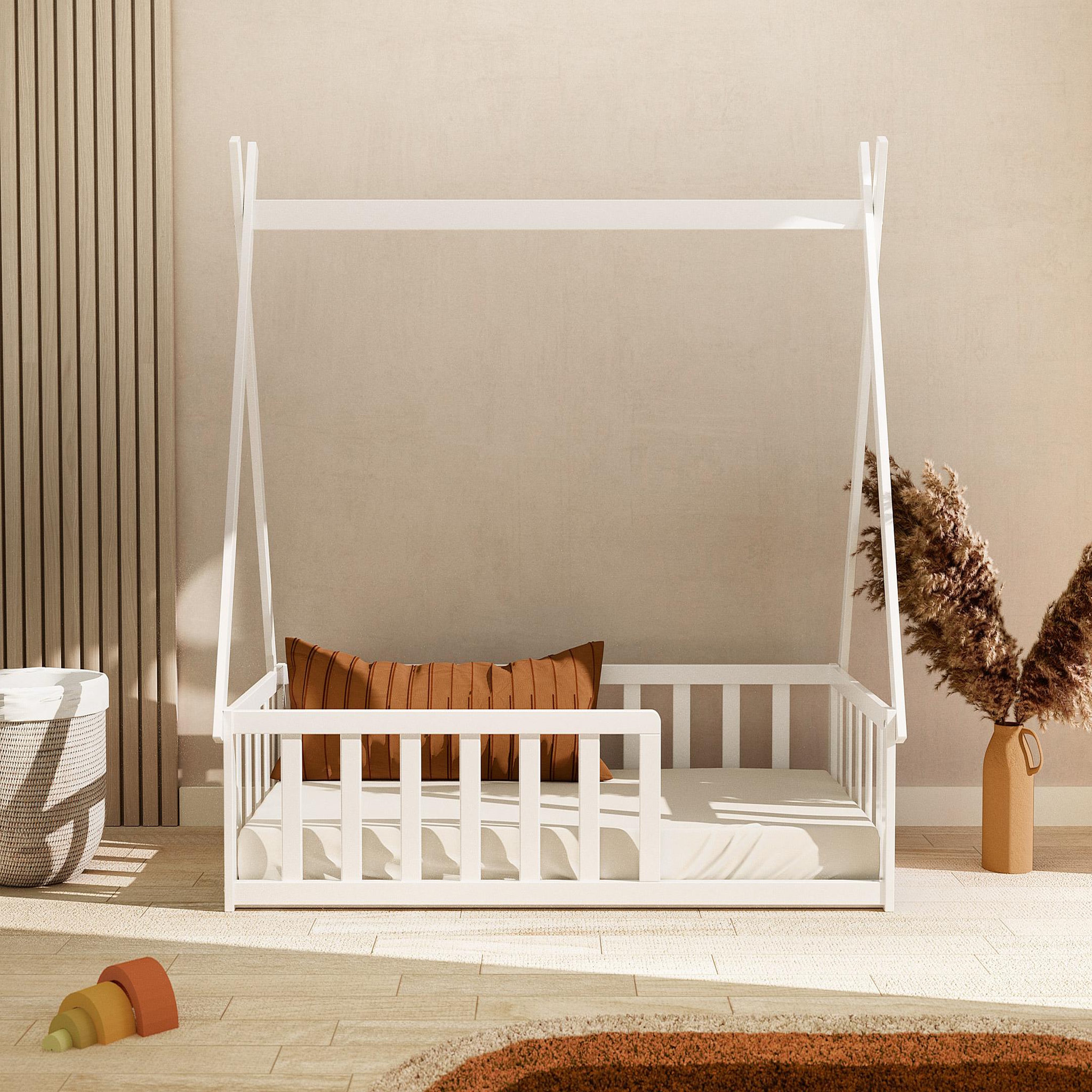 Voir la diapositive 3 : WEBABY Lit Tipi au sol  en bois