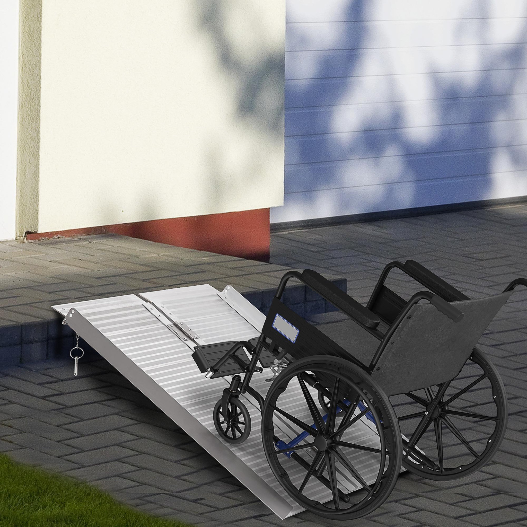 Voir la diapositive 2 : HOMCOM Rampe de fauteuil roulant rampe de chargement antidérapante pliable avec bordures de sécurité max. 270 kg alu
