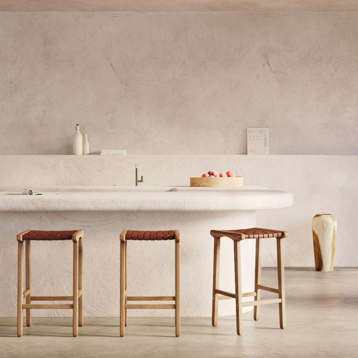 Rendez vous déco Tabouret pour îlot central 68 cm en teck et cuir tressé marron - Kuna