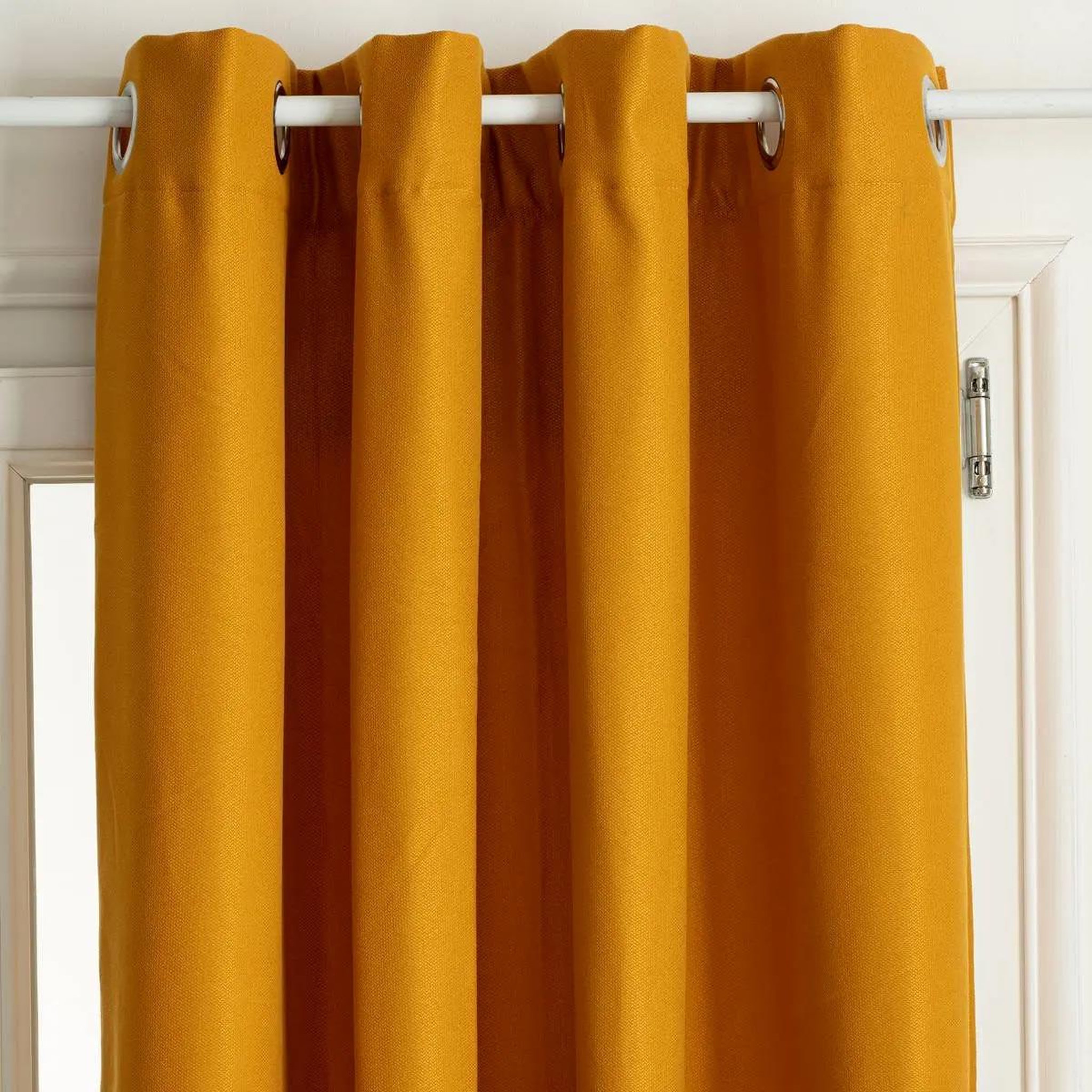 Voir la diapositive 2 : ATMOSPHERA Rideau à œillets isolant  isa  140x260cm ocre