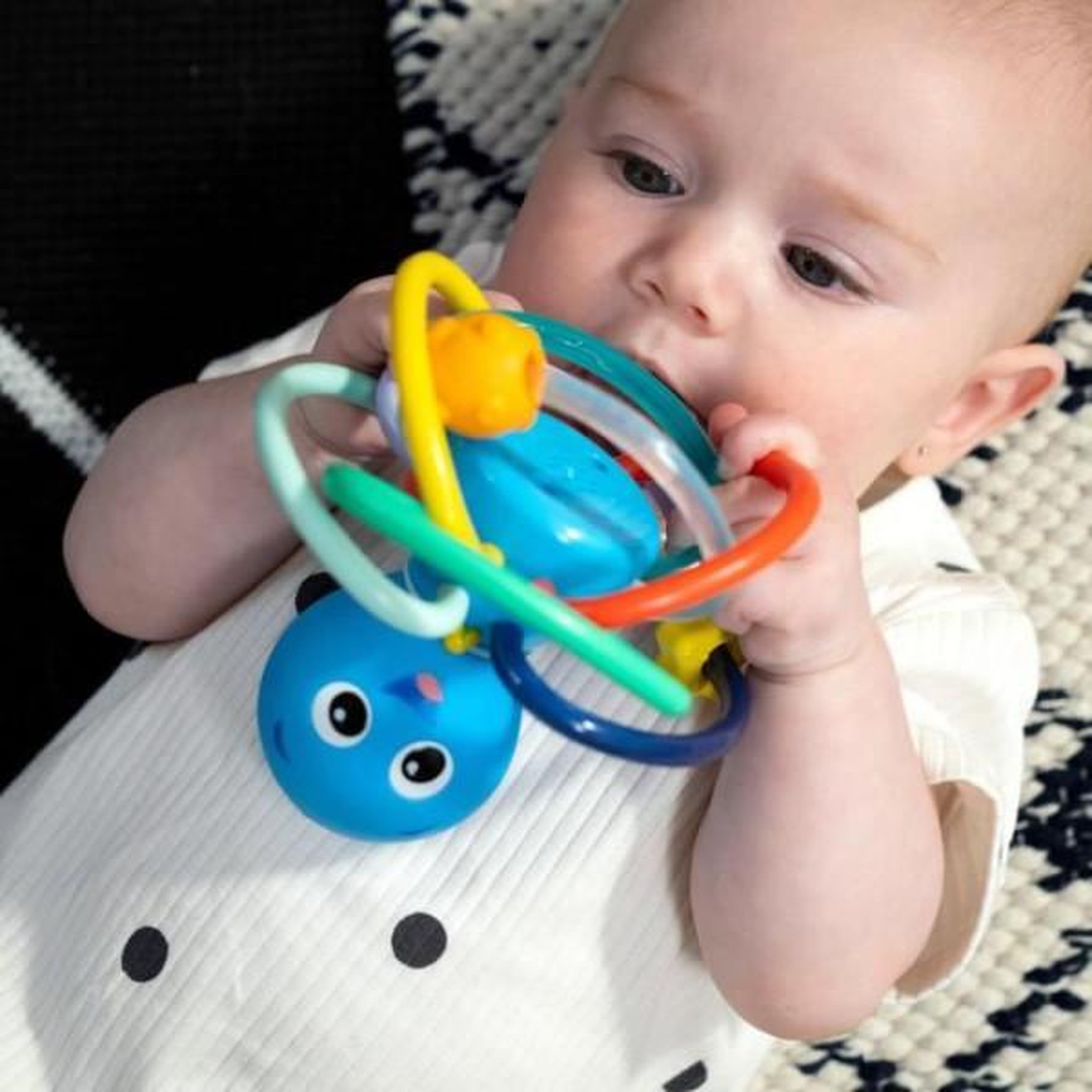 Voir la diapositive 2 : BABY EINSTEIN Baby einstein ocean explorers opus' shake & soothe anneaux de dentitions, jouet et hochet, des la naissance