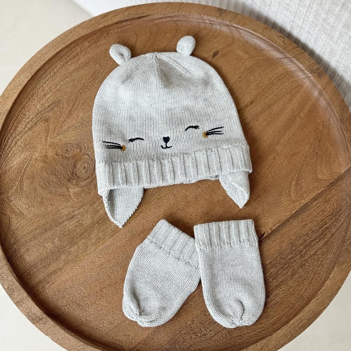 Petit Béguin Bonnet bébé et moufles en tricot Esmée