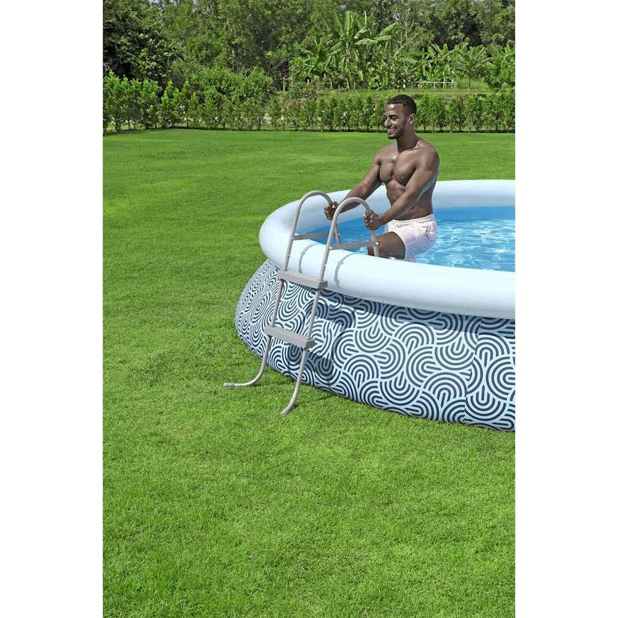 Voir la diapositive 3 : BESTWAY Bestway Echelle de piscine a 2 marches Flowclear 84 cm