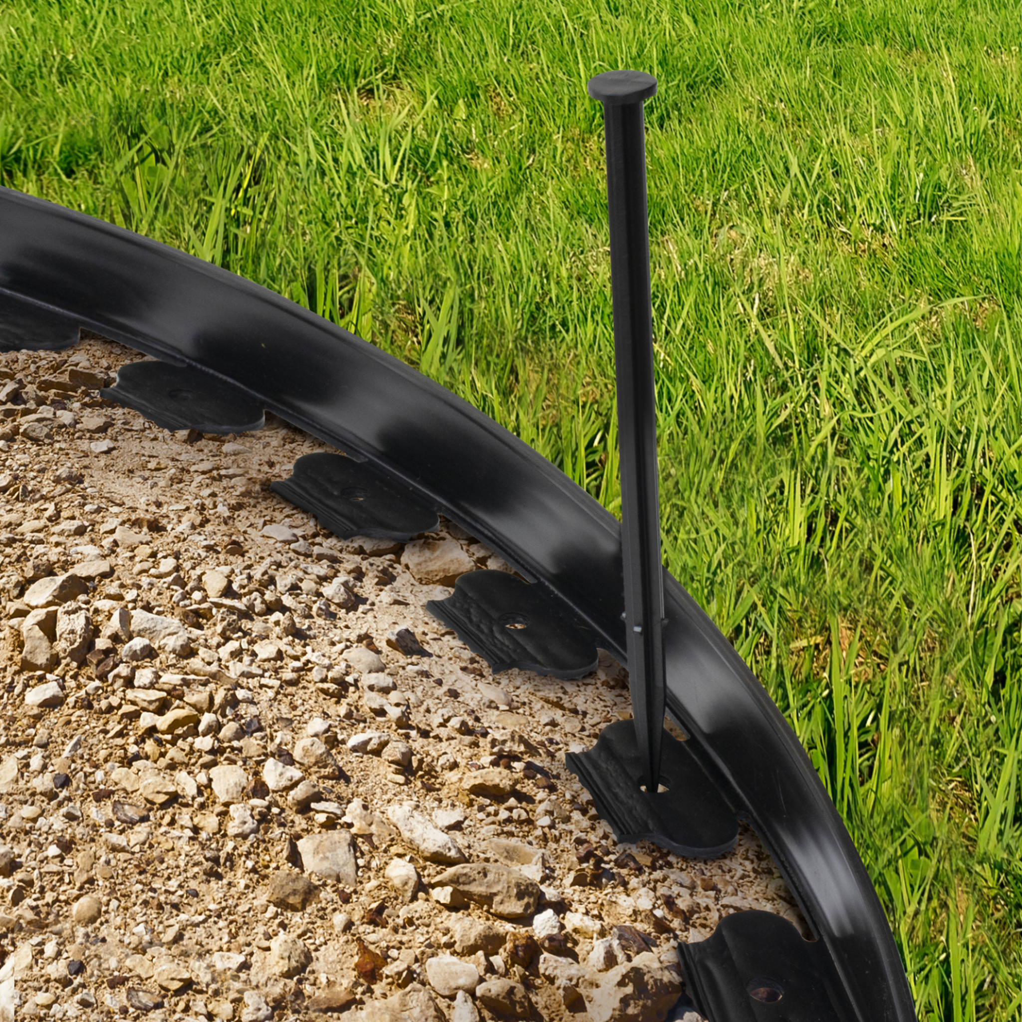 Voir la diapositive 3 : ID MARKET Bordurette de jardin flexible 8 M noire hauteur 12 cm + 24 piquets