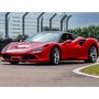 Voir la diapositive 2 : Smartbox Stage de pilotage : 4 tours sur le circuit de La Ferté-Gaucher en Ferrari F8 Tributo - Coffret Cadeau Sport & Aventure