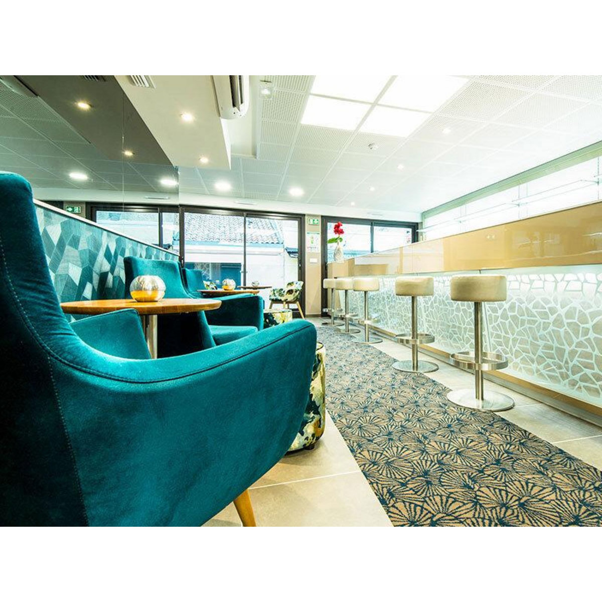 Smartbox 3 jours en studio dans un hôtel 4* avec massage et spa privatif à Saint-Raphaël - Coffret Cadeau Séjour