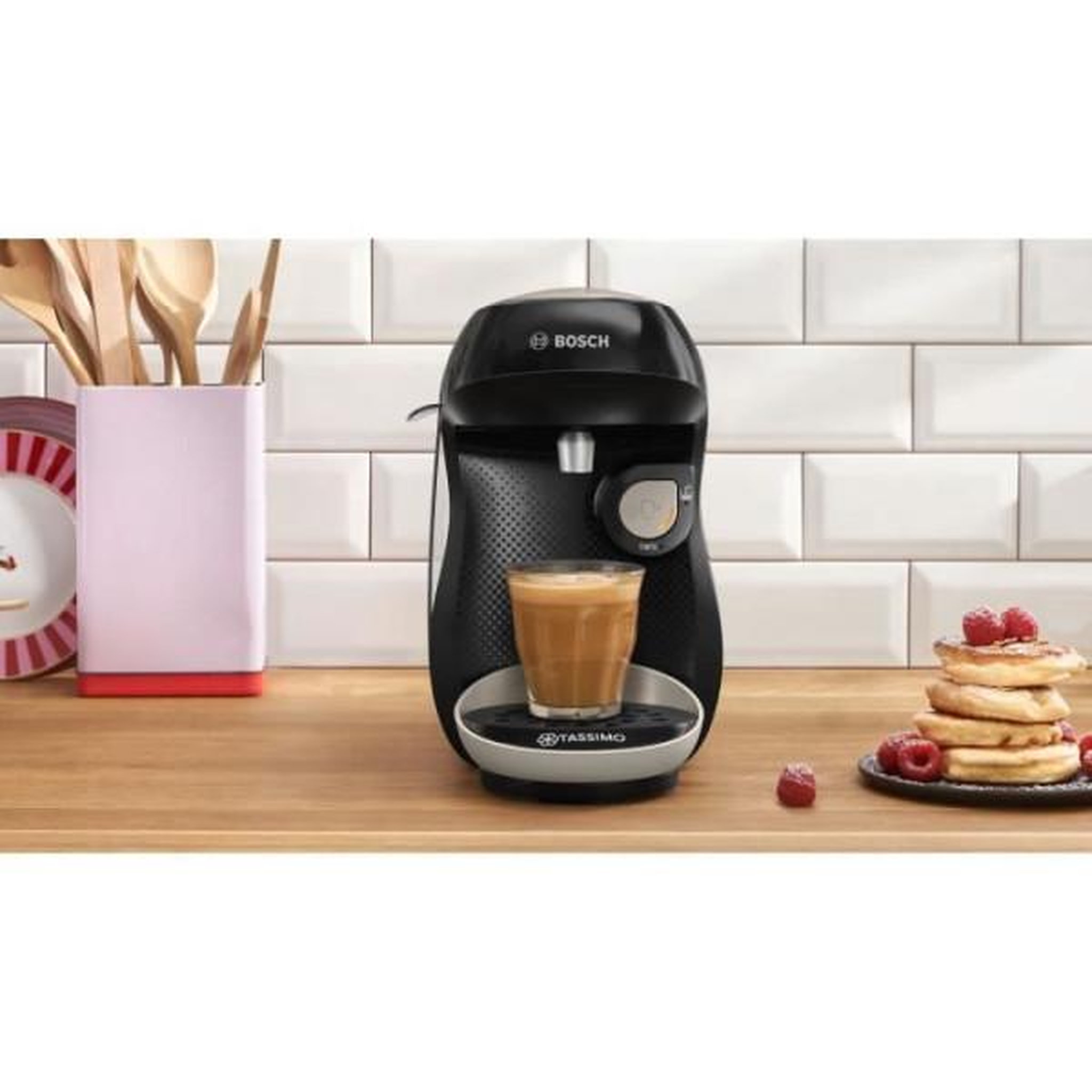 Voir la diapositive 5 : BOSCH Cafetière à dosettes 1400w noir - TAS109E