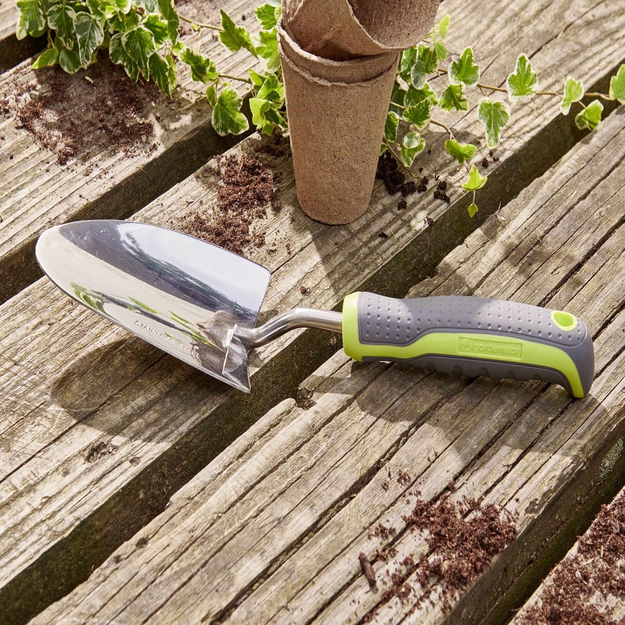 Voir la diapositive 1 : GARDENSTAR Transplantoir large en acier inoxydable