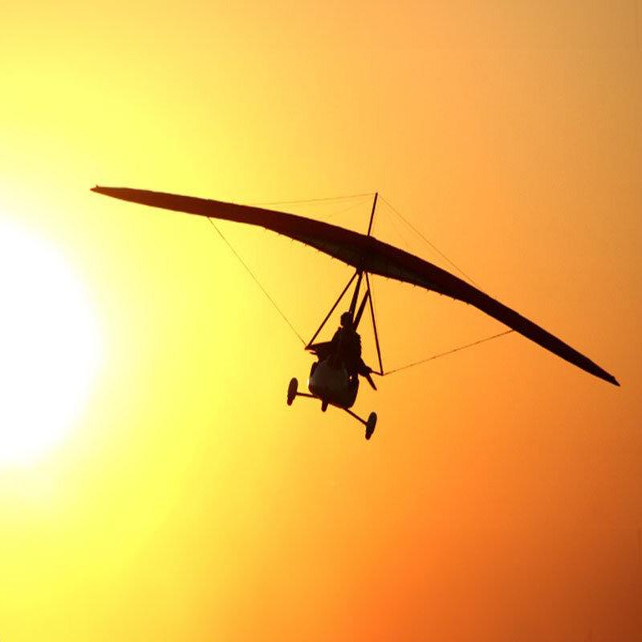 Voir la diapositive 3 : Smartbox Vol en ulm pendulaire de 25 min au-dessus de la garonne près de marmande - coffret cadeau sport & aventure