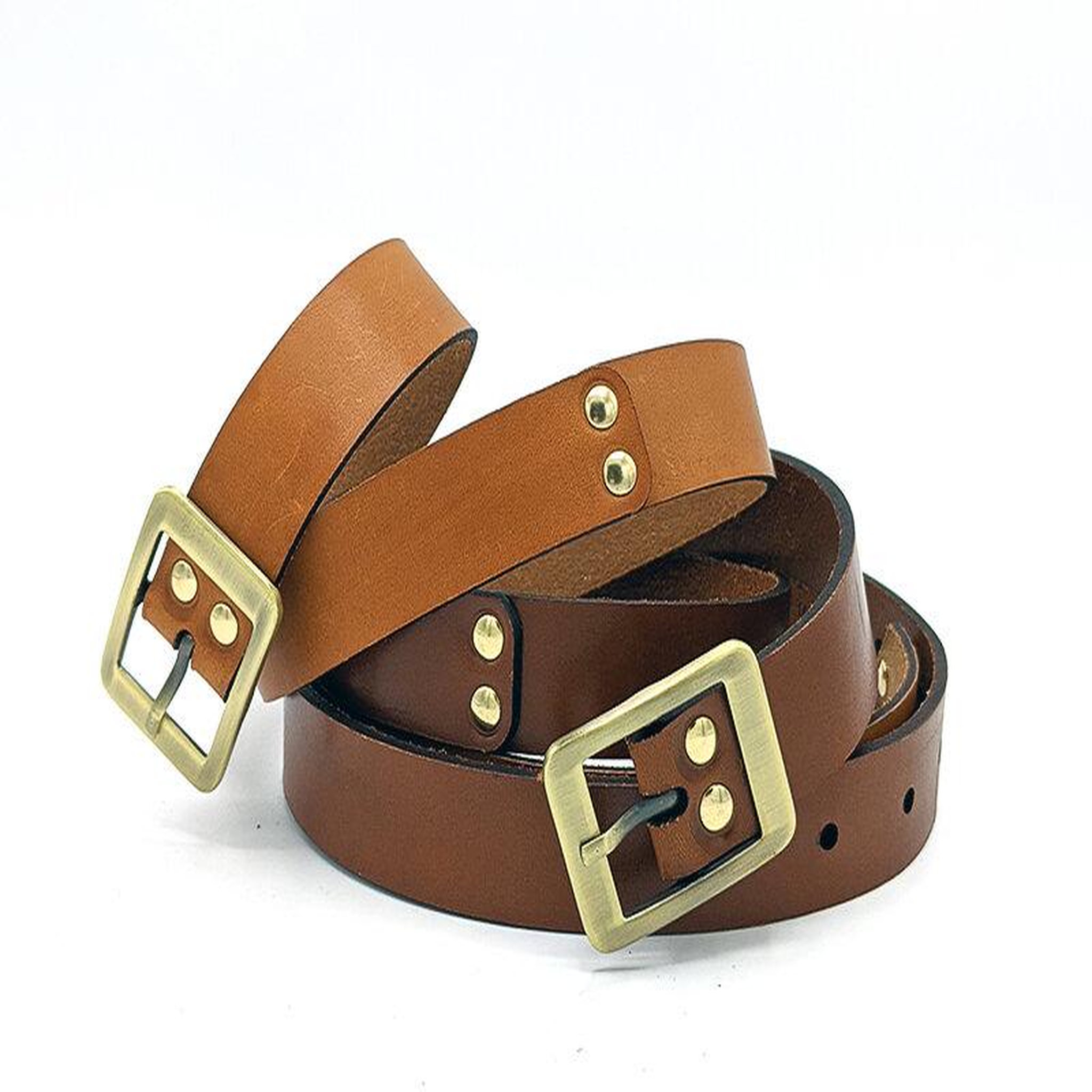Voir la diapositive 6 : Smartbox Atelier de maroquinerie : création de 2 accessoires en cuir pour 1 personne - coffret cadeau multi-thèmes
