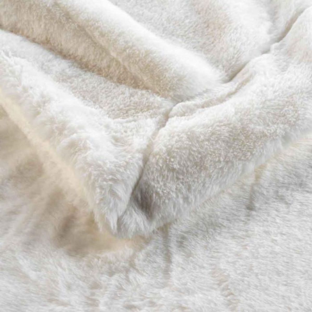 Paris Prix Plaid Imitation Fourrure  Caresse  125x150cm Naturel