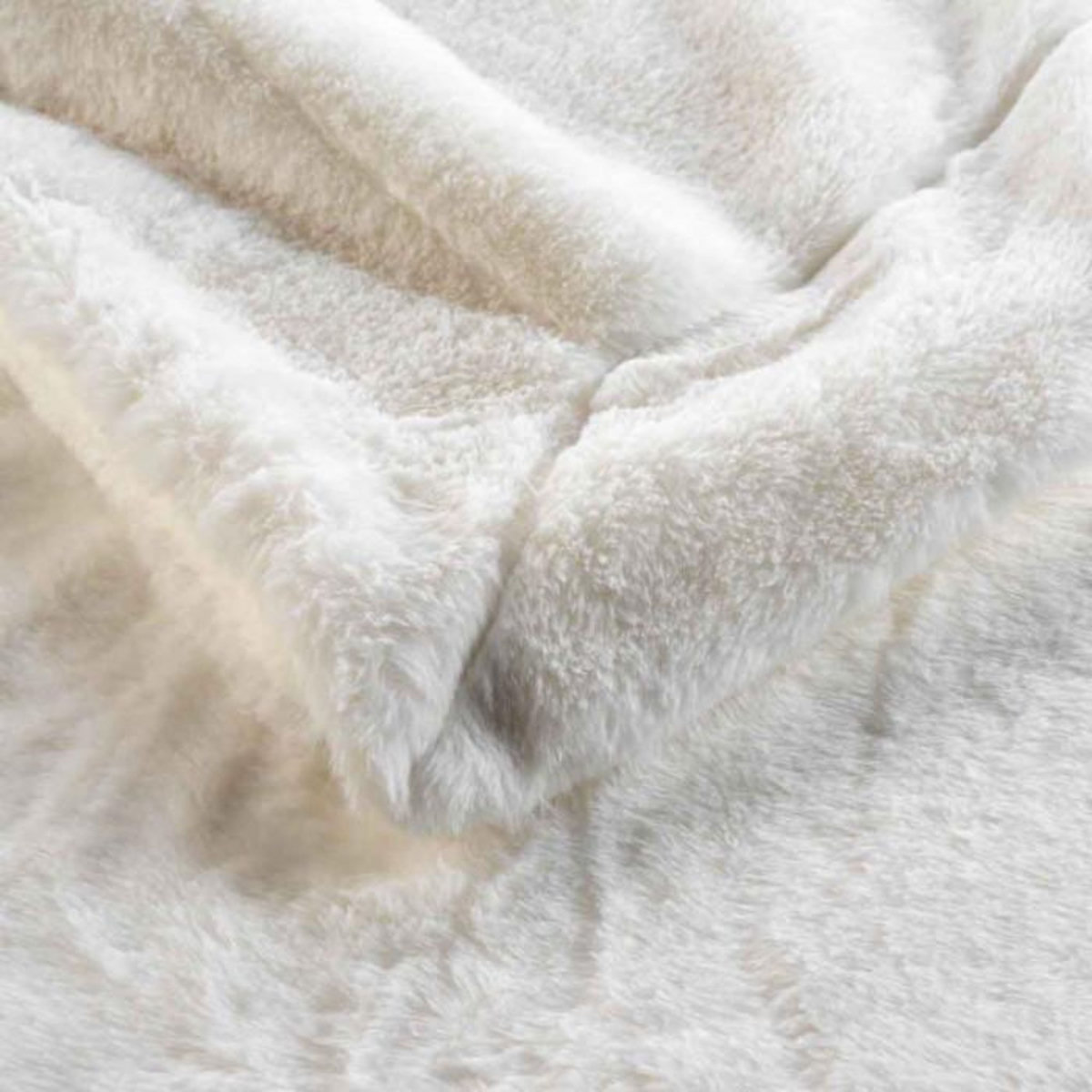 Paris Prix Plaid Imitation Fourrure  Caresse  125x150cm Naturel