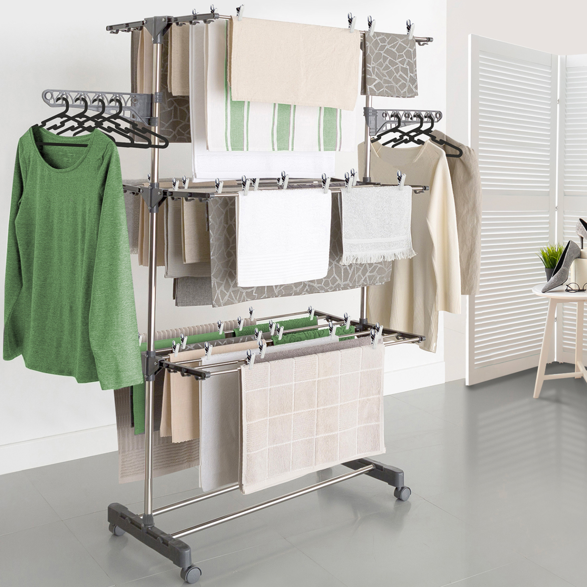 Voir la diapositive 2 : ID MARKET Séchoir à linge vertical pliable 3 niveaux maxima capacité 25m avec cintres et pinces et gris
