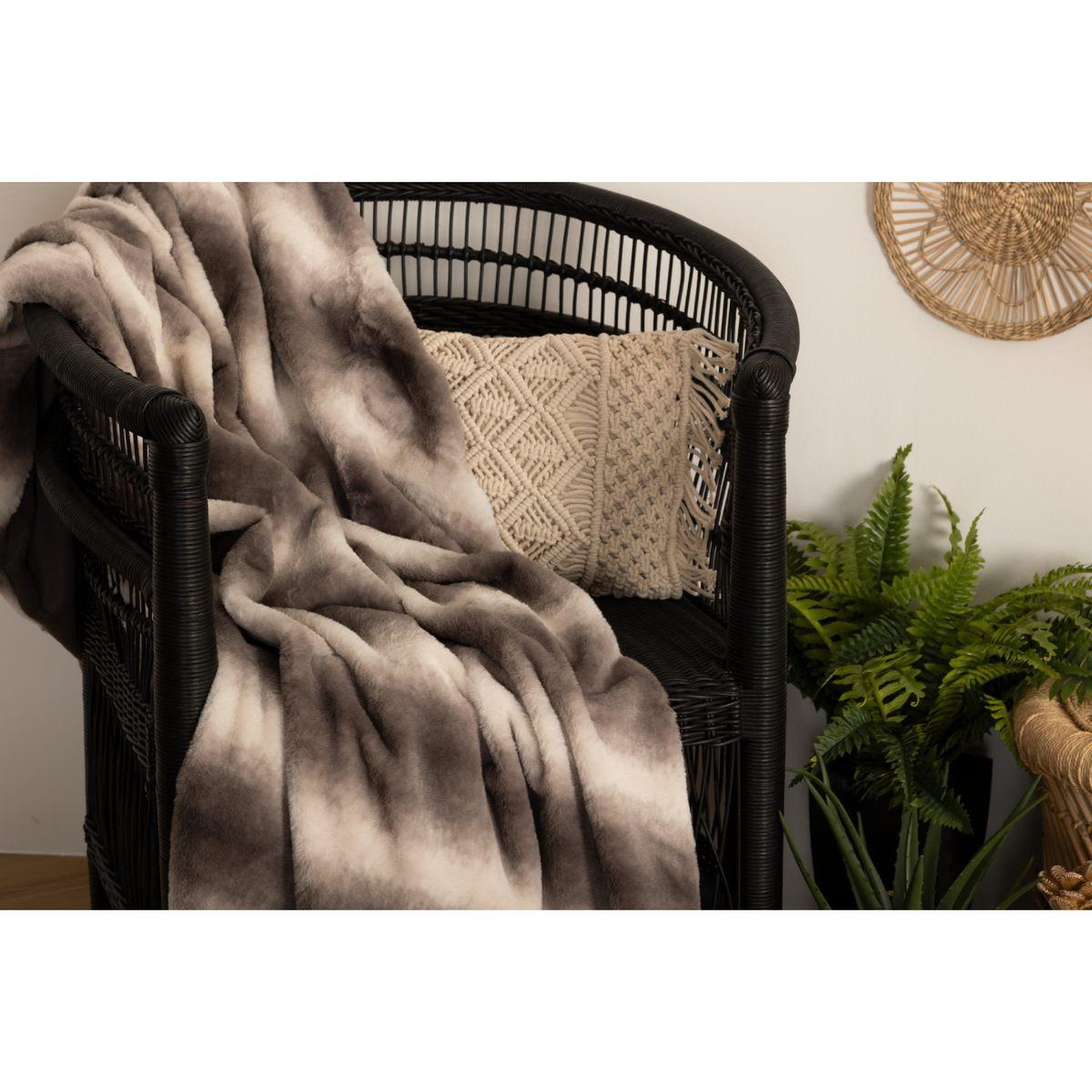 Voir la diapositive 5 : ATMOSPHERA Plaid imitation fourrure  grizzli  120x160cm gris