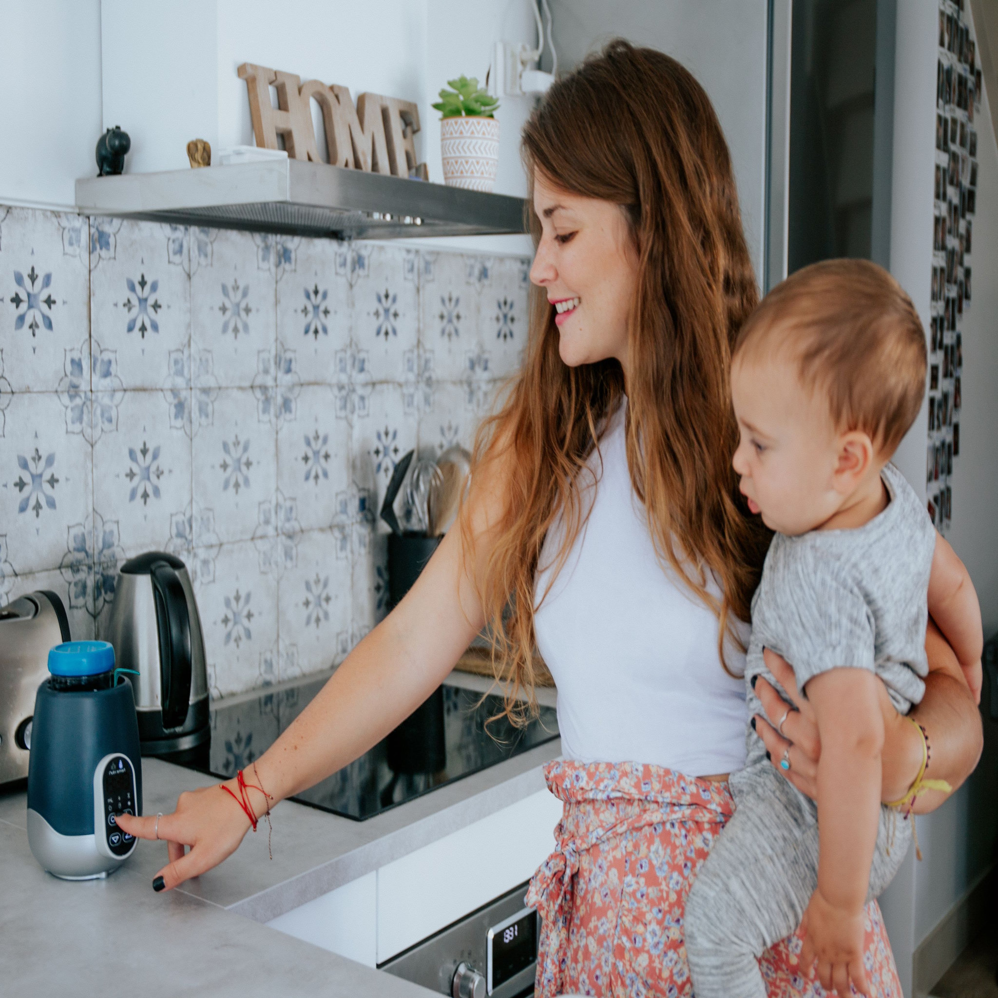Voir la diapositive 5 : BABYMOOV Chauffe-biberons Maison / Voiture NutriSmart 