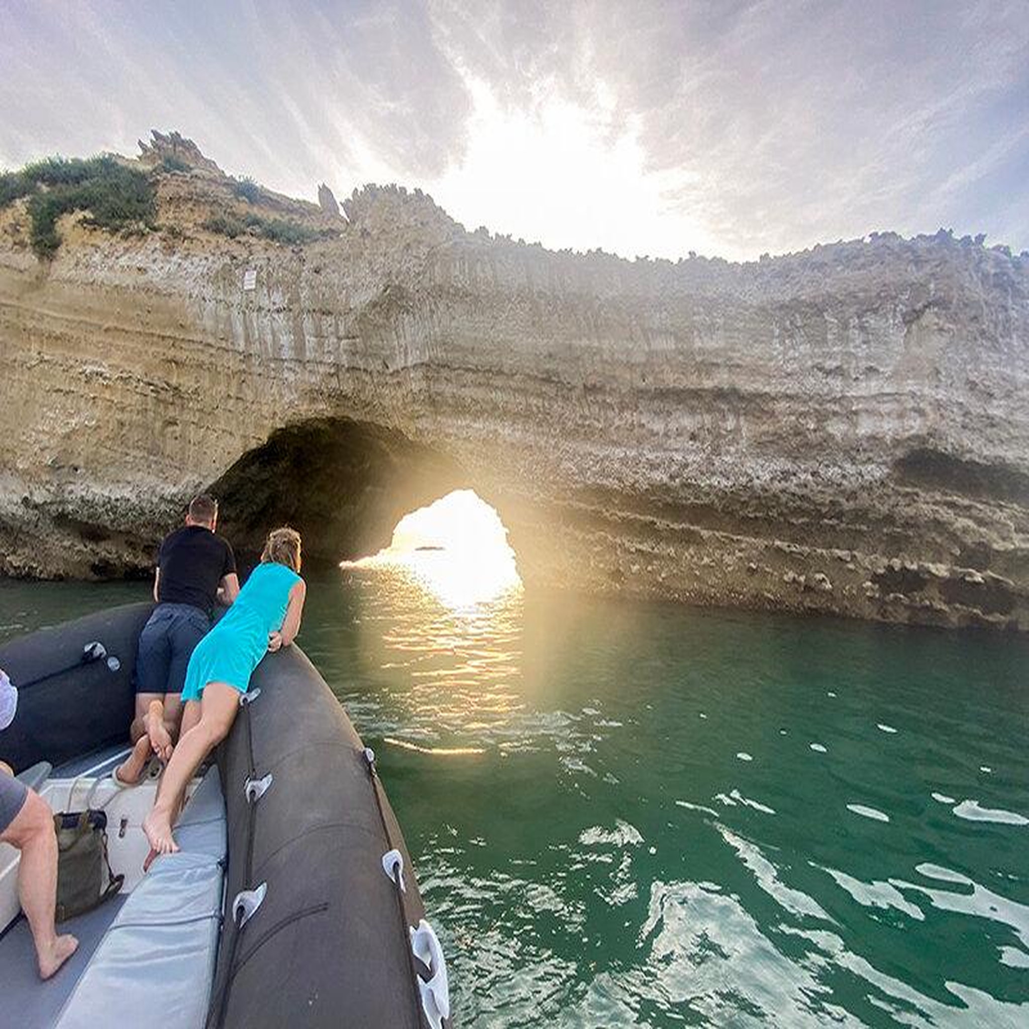 Voir la diapositive 4 : Smartbox 3h30 de balade en bateau à 2 à saint-jean-de-luz avec stand up paddle - coffret cadeau sport & aventure