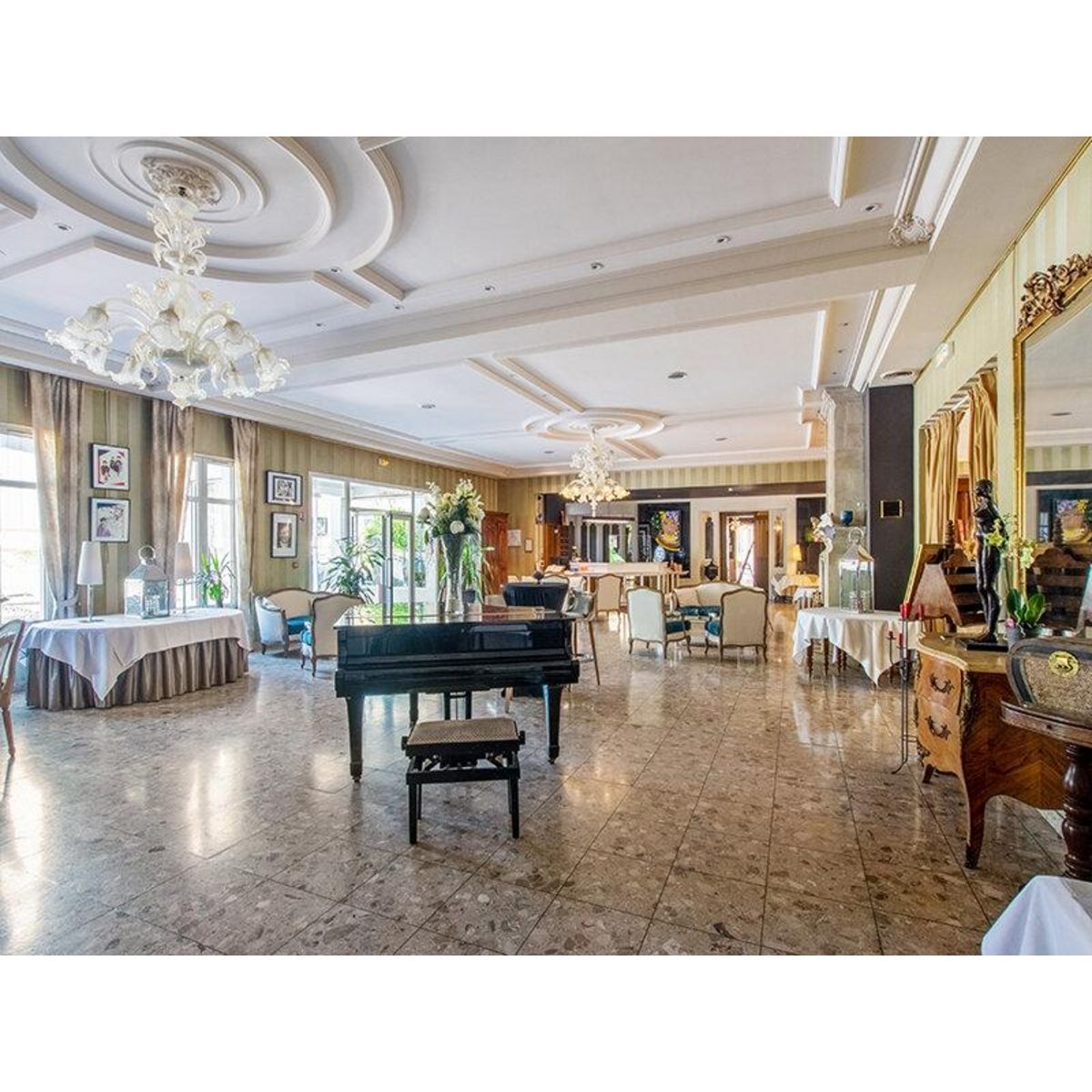 Smartbox Séjour de rêve dans un château près de Poitiers - Coffret Cadeau Séjour