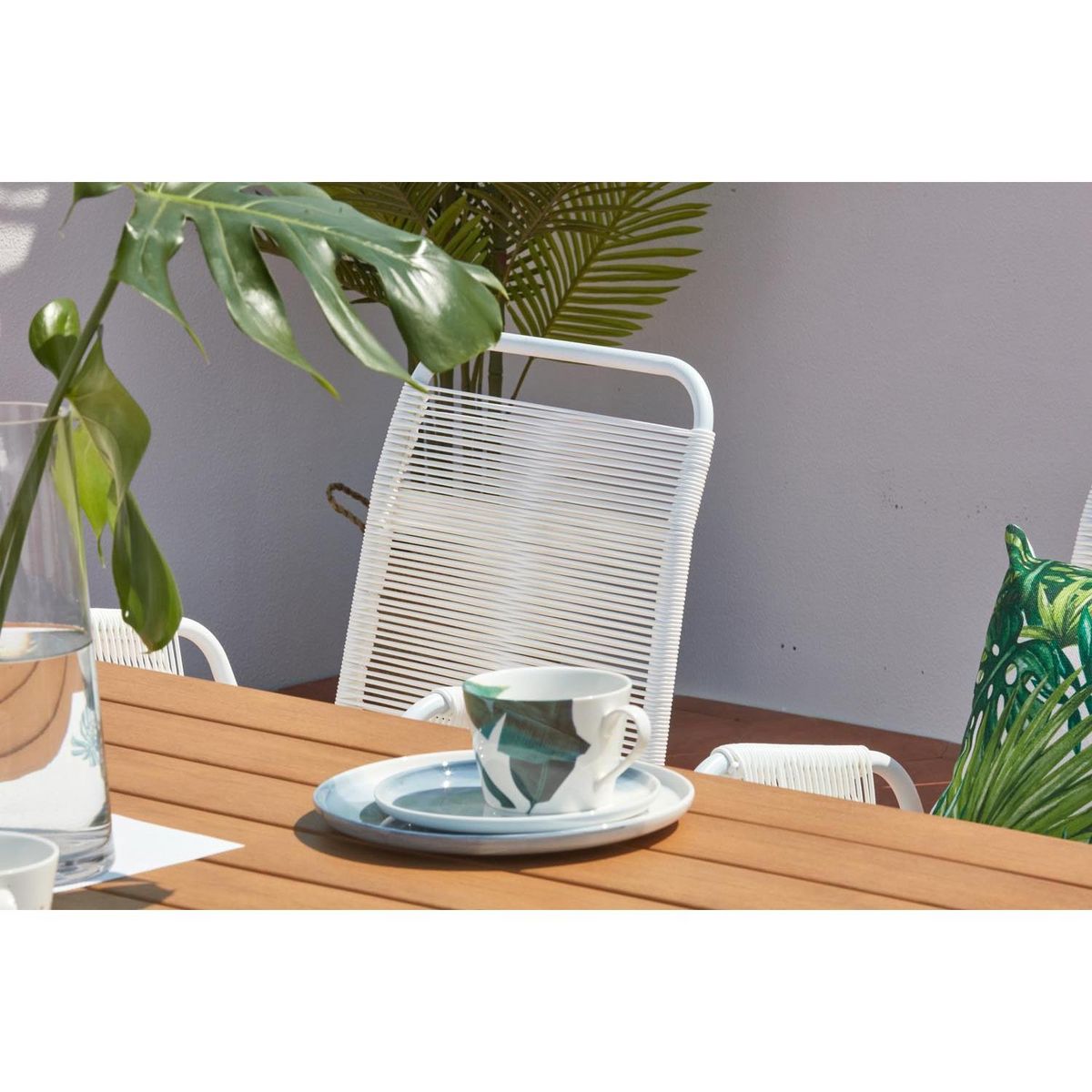 CONCEPT USINE Table de jardin et 6 fauteuils en aluminium cordes blanches ALONDRA