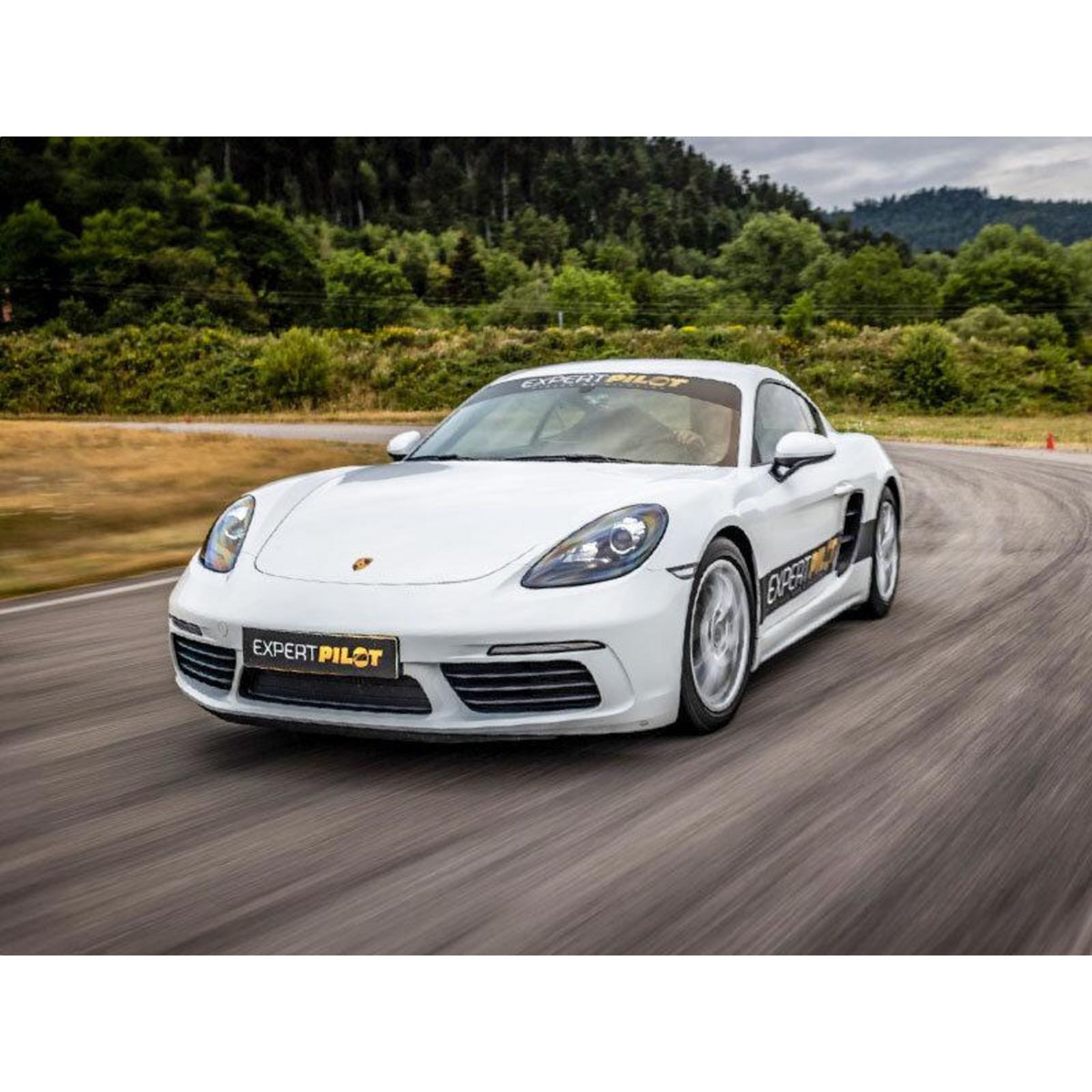 Smartbox Stage de pilotage : 2 tours sur le circuit de Chambley en Porsche Cayman ou Alpine A110 - Coffret Cadeau Sport & Aventure
