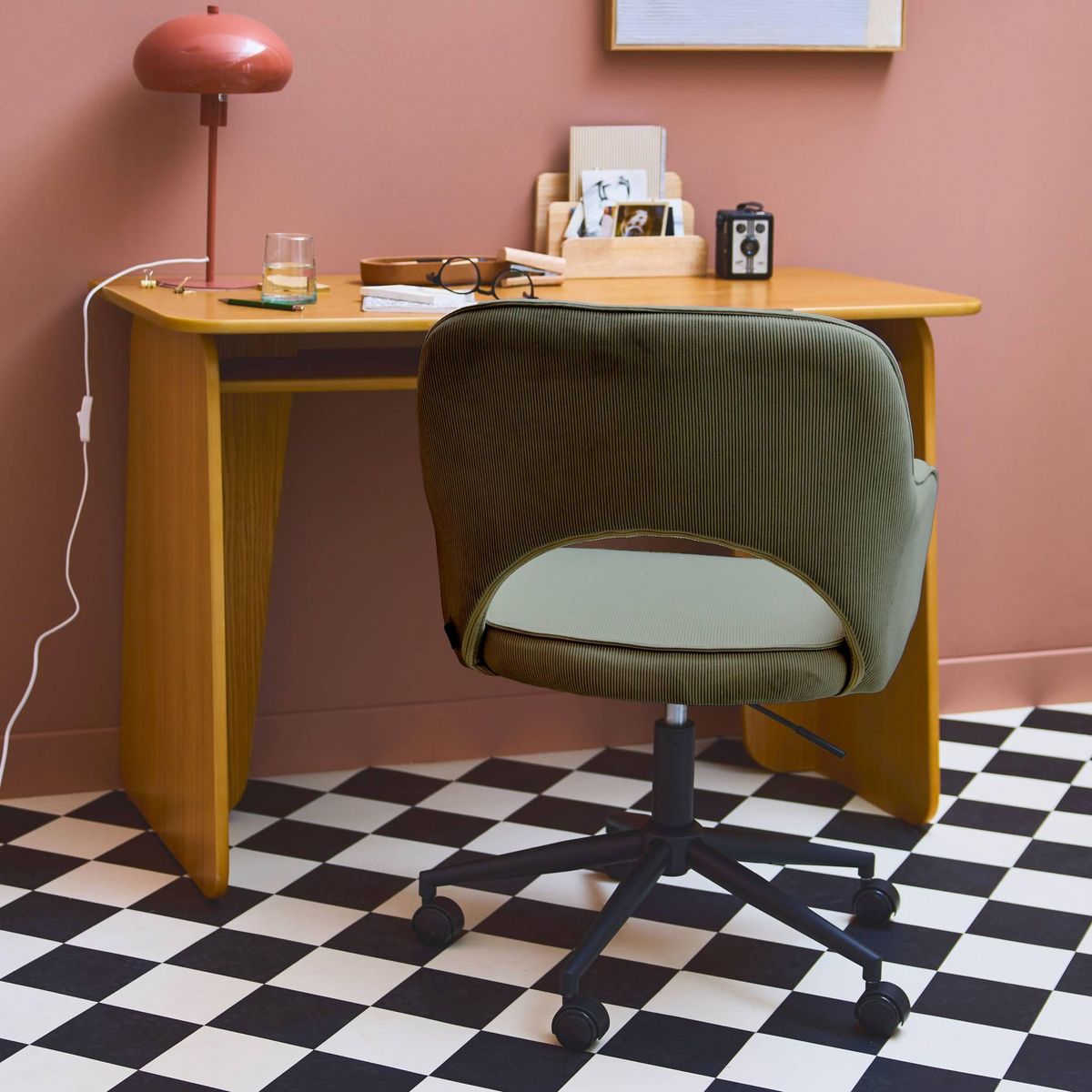 SWEEEK Chaise de bureau à roulettes velours côtelé , L 60 x P 62 x H 89 / 99cm