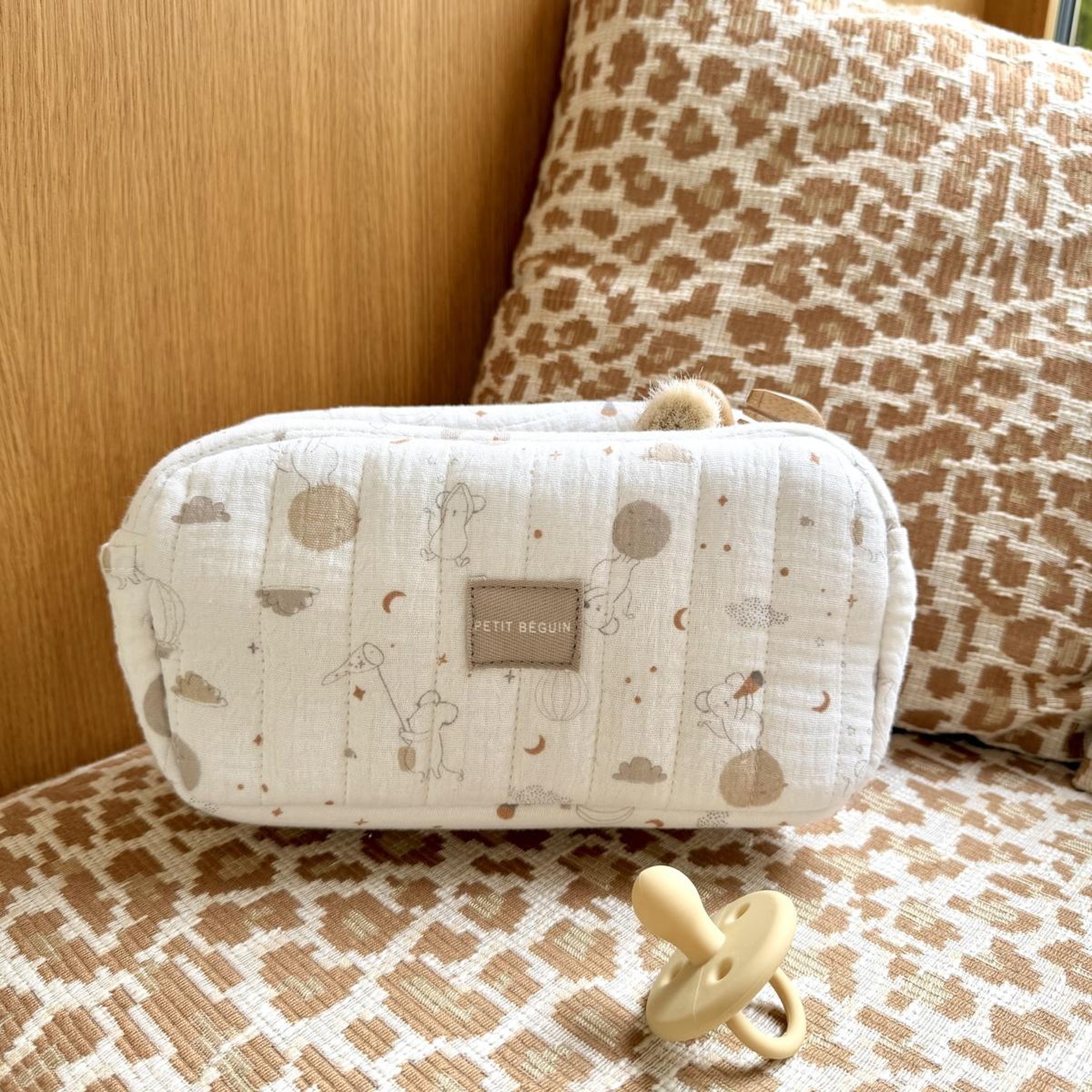 Voir la diapositive 5 : Petit Béguin Trousse de toilette bébé eliah