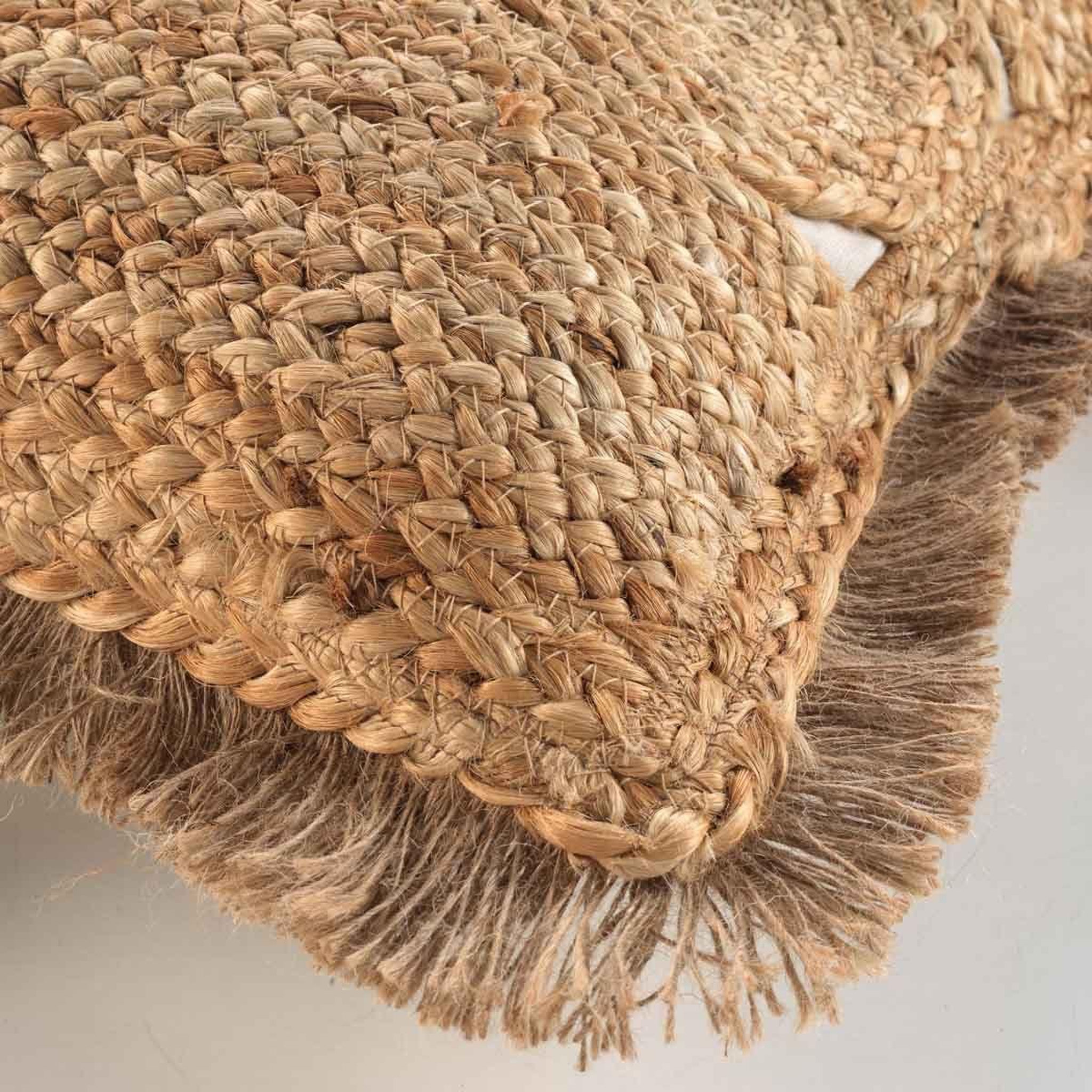 Voir la diapositive 3 : Douceur d'Intérieur Coussin déco à franges  dimelo  45x45cm beige