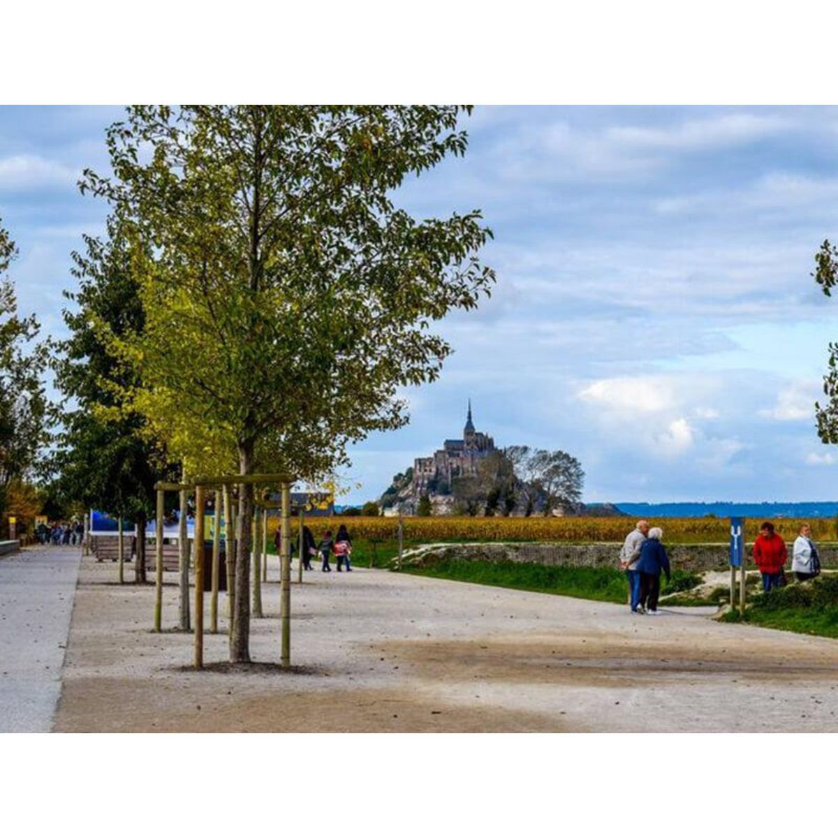 Smartbox Séjour 2 nuits avec 2h de visite guidée du mont Saint-Michel - Coffret Cadeau Multi-thèmes